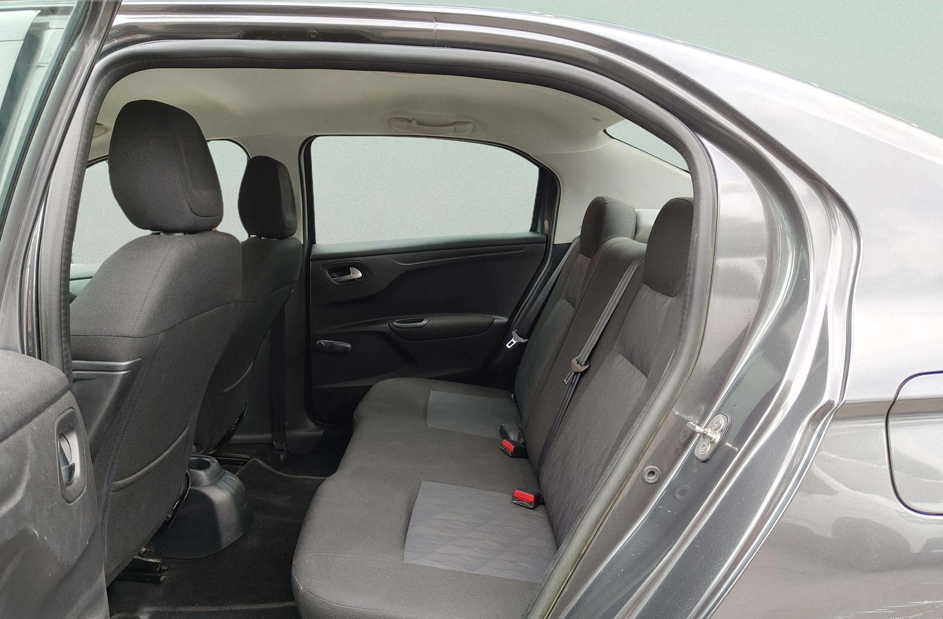 Citroën C-Elysée HDi 90 Seduction - foto 9