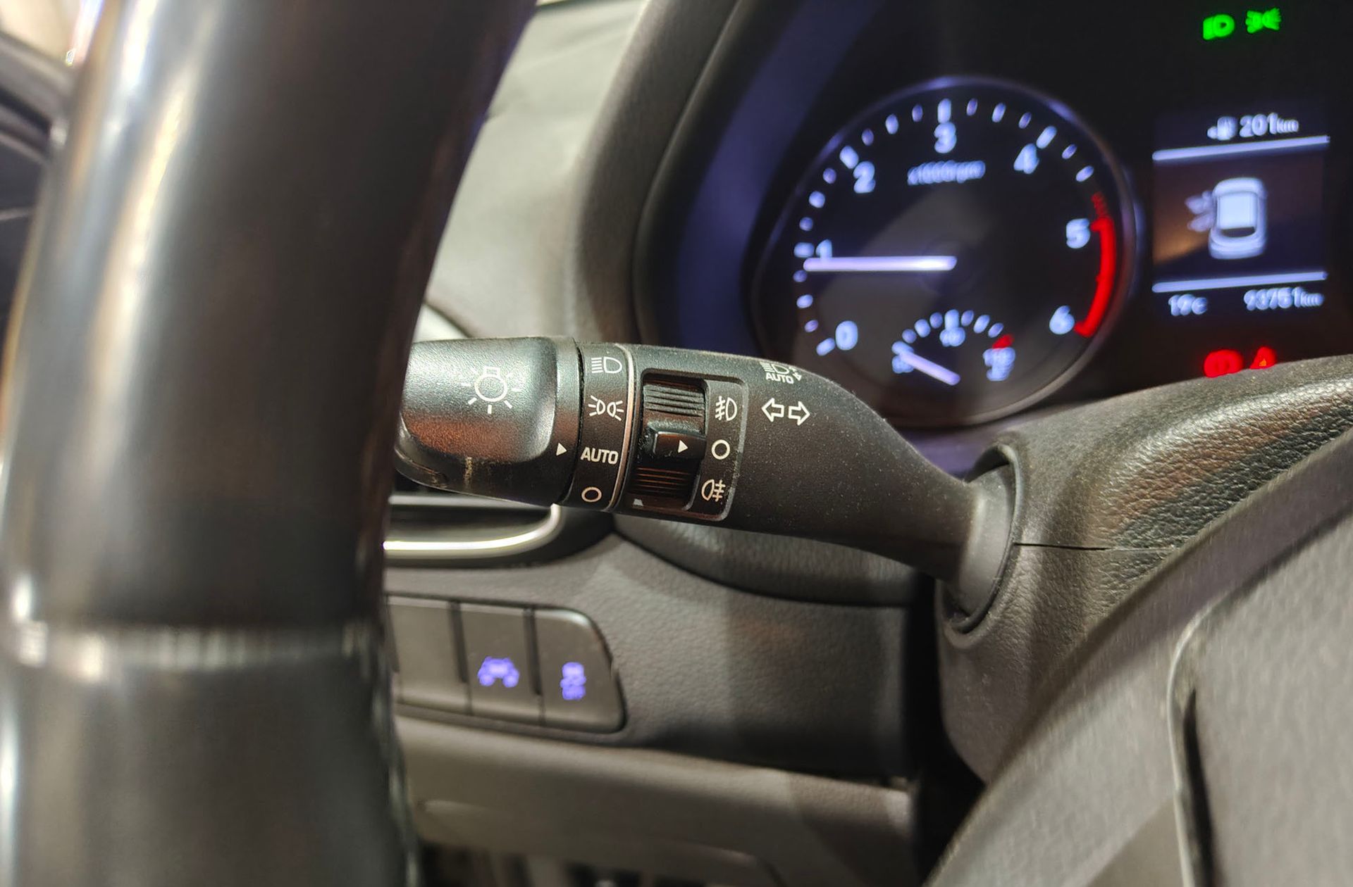 Hyundai i30 1.6 CRDi Tecno - foto 21