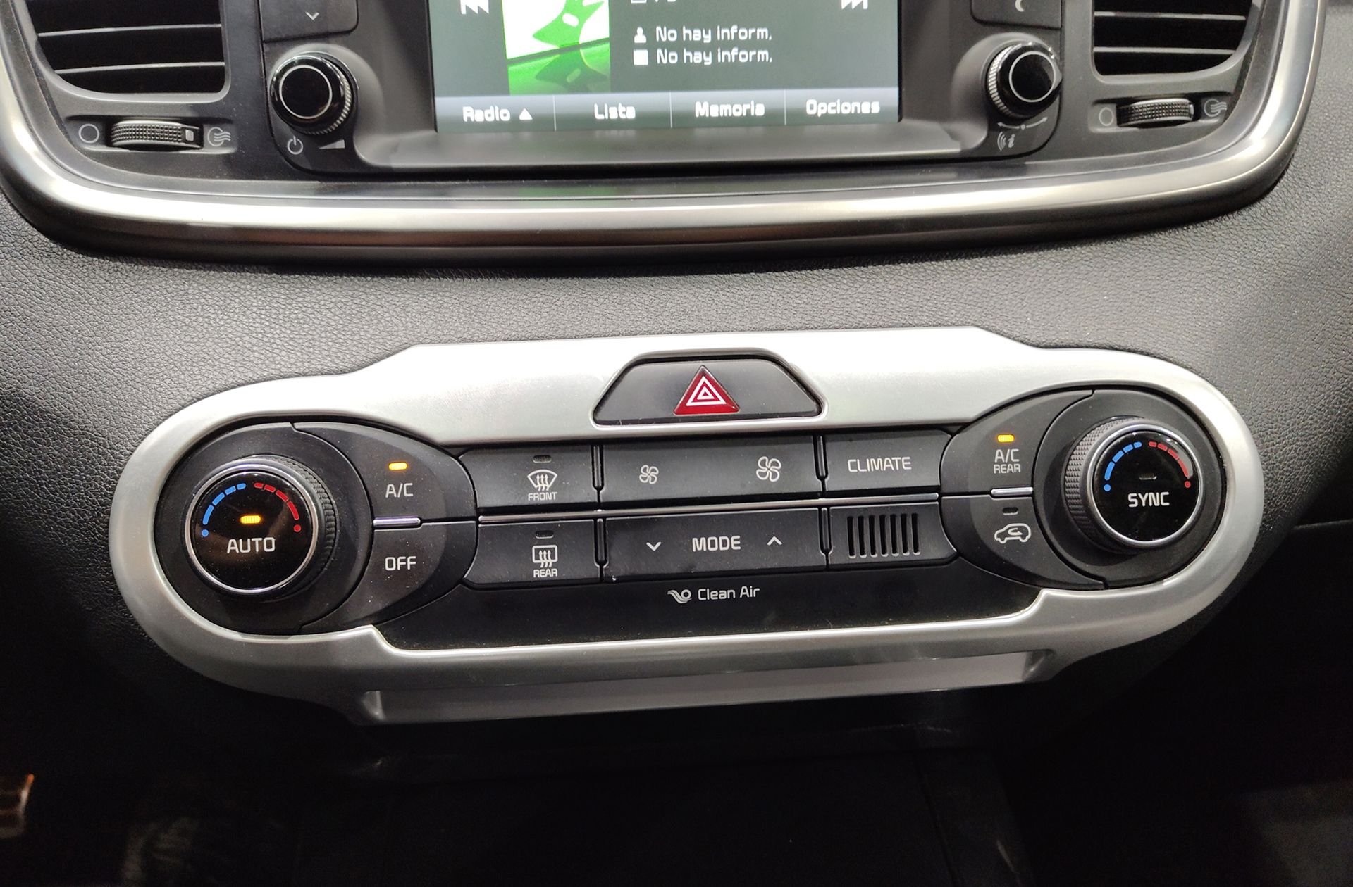 Kia Sorento 2.2 CRDi Drive 4x2 7 plazas - foto 30