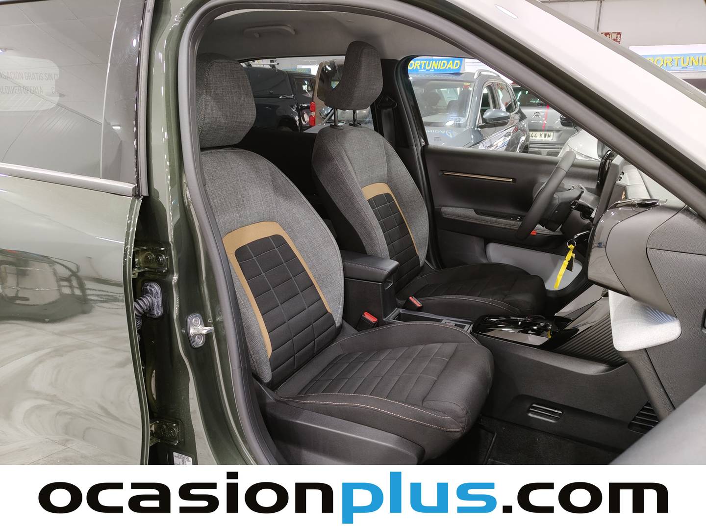 Citroën C3 Aircross Citroën C3 Aircross Hybrid 145 Plus e-DCS6 (145 CV) híbrido