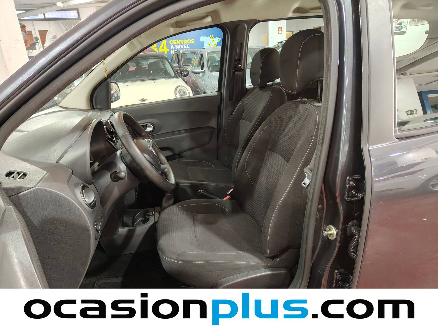 Foto asientos delanteros Dacia Lodgy Dacia Lodgy Laureate TCe (115 CV)