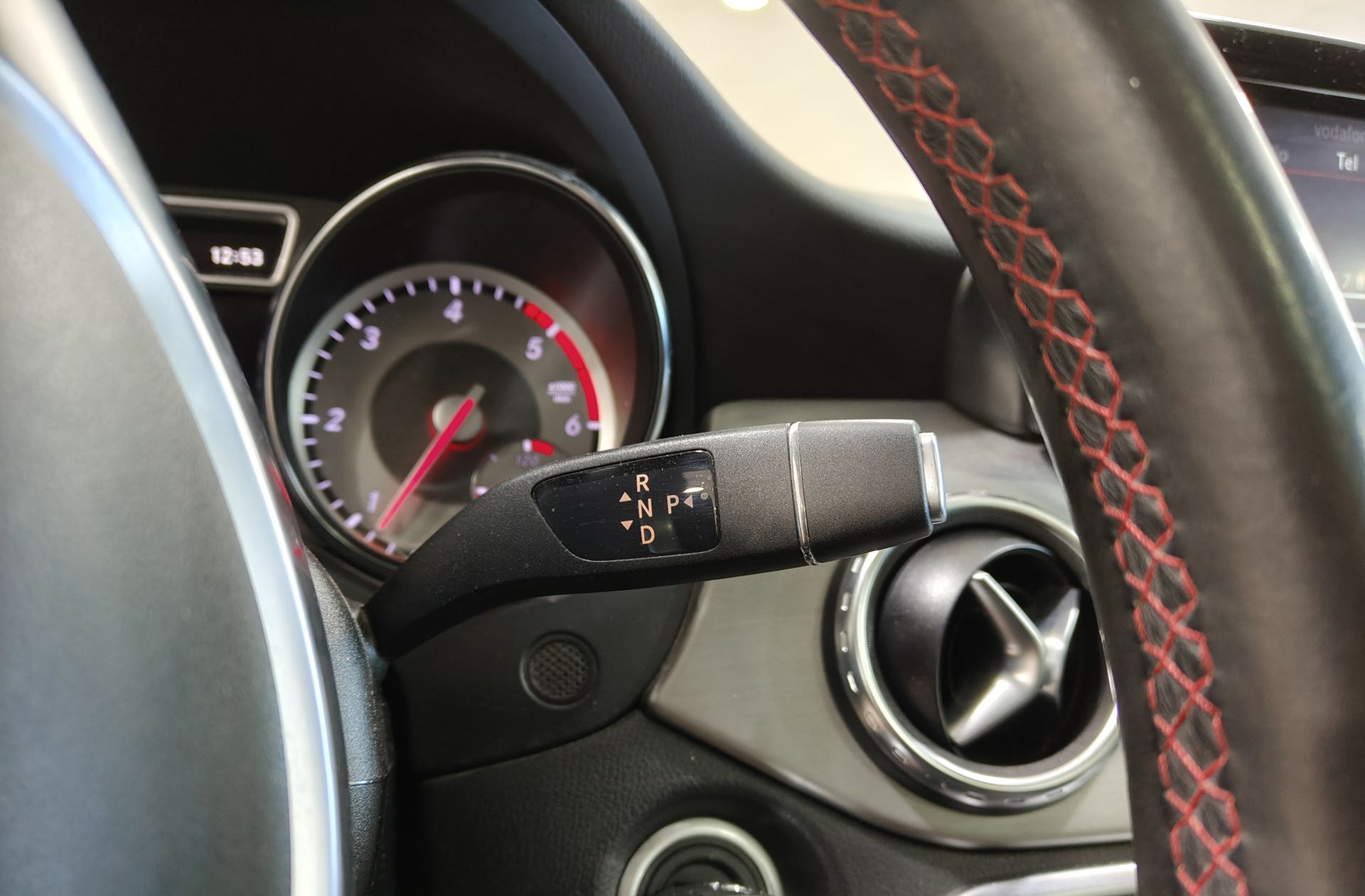 Mercedes-Benz GLA 200 d AMG Line - foto 5
