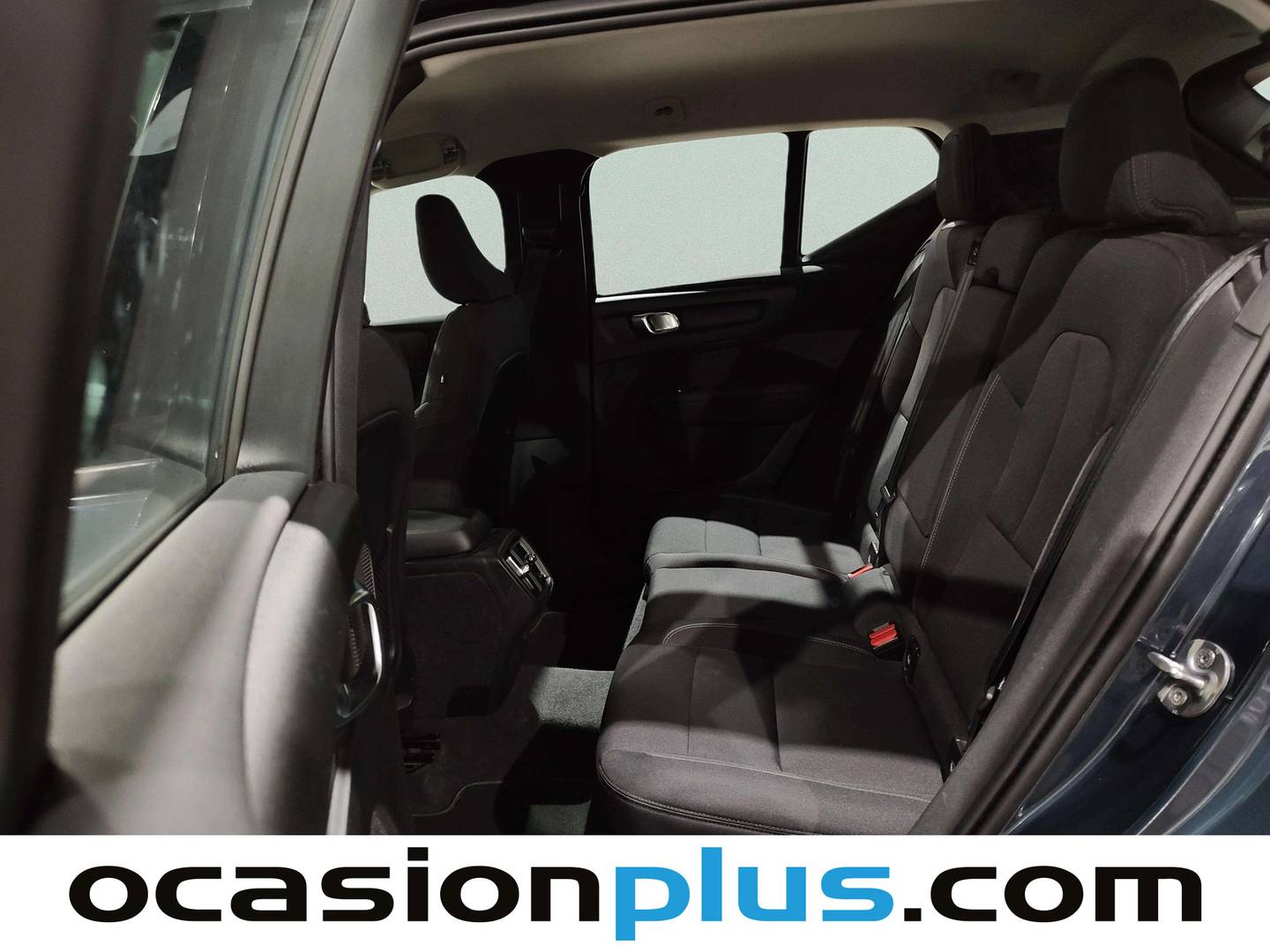 Foto asientos traseros Volvo XC40 Volvo XC40 T2 Momentum Pro Auto (129 CV)
