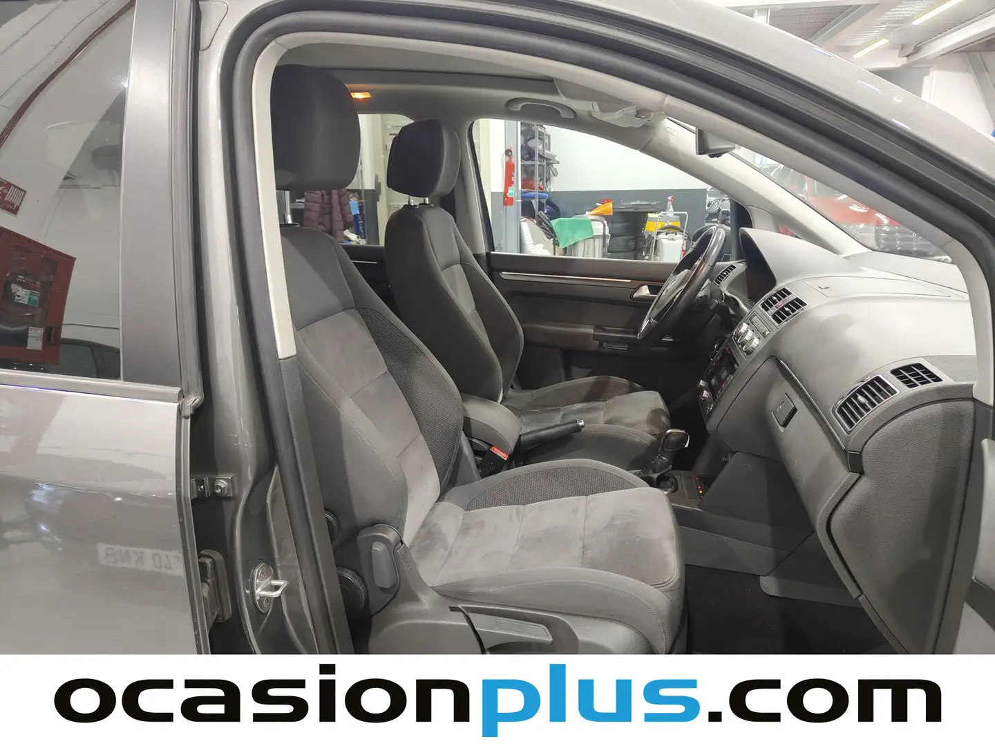 Foto Volkswagen Touran Volkswagen Touran Sport 1.4 TSI (140 CV) DSG