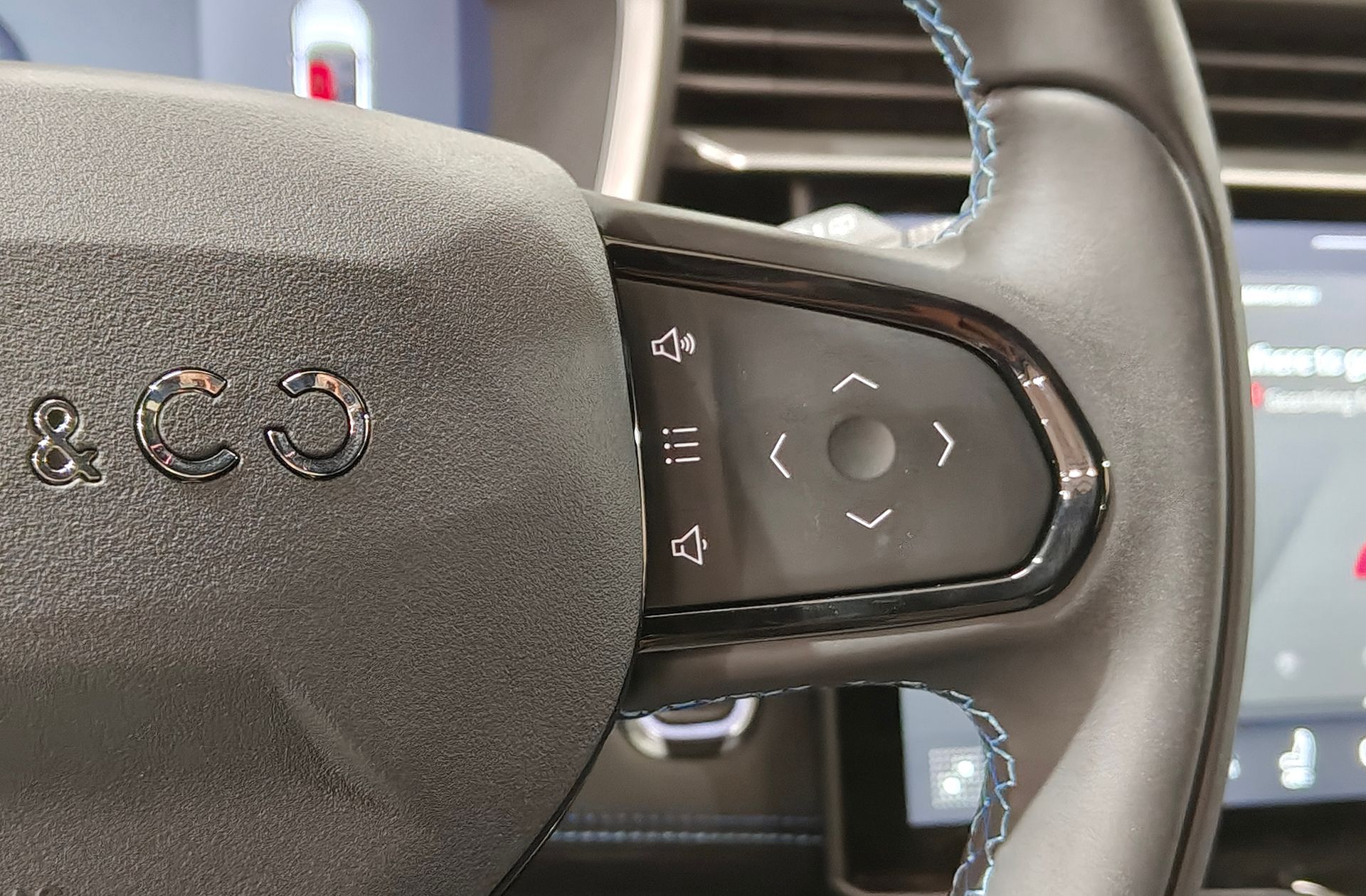 Lynk & Co 01 1.5 PHEV - foto 34