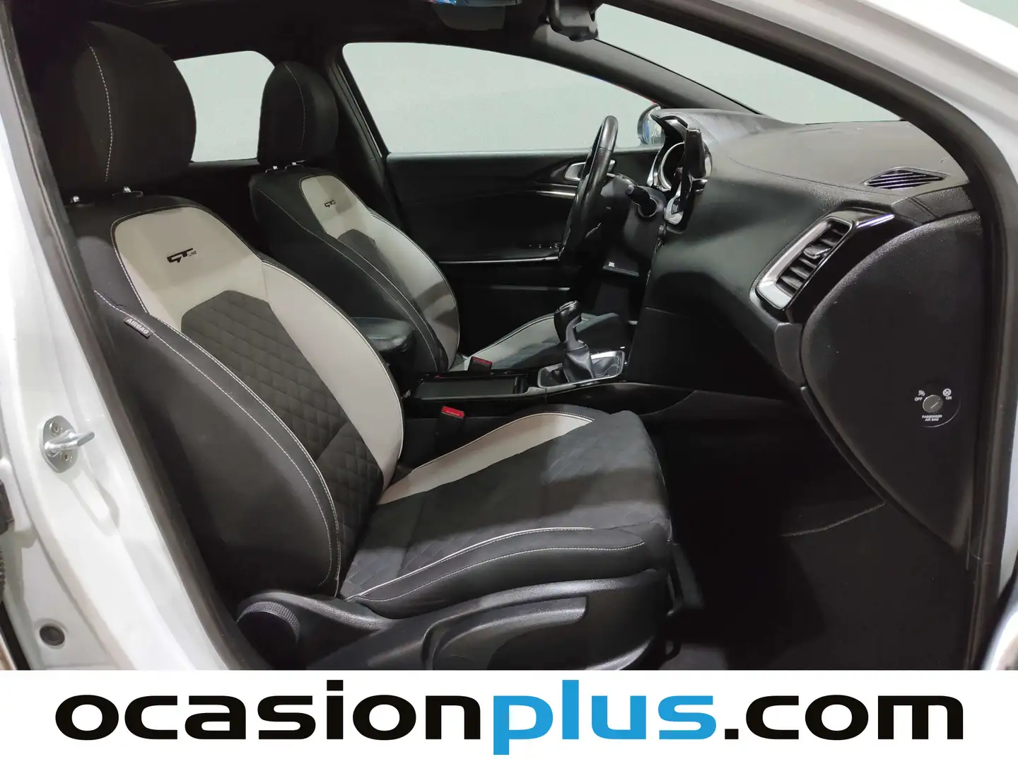 Foto KIA ProCeed Kia ProCeed 1.0 T-GDi GT Line (120 CV)