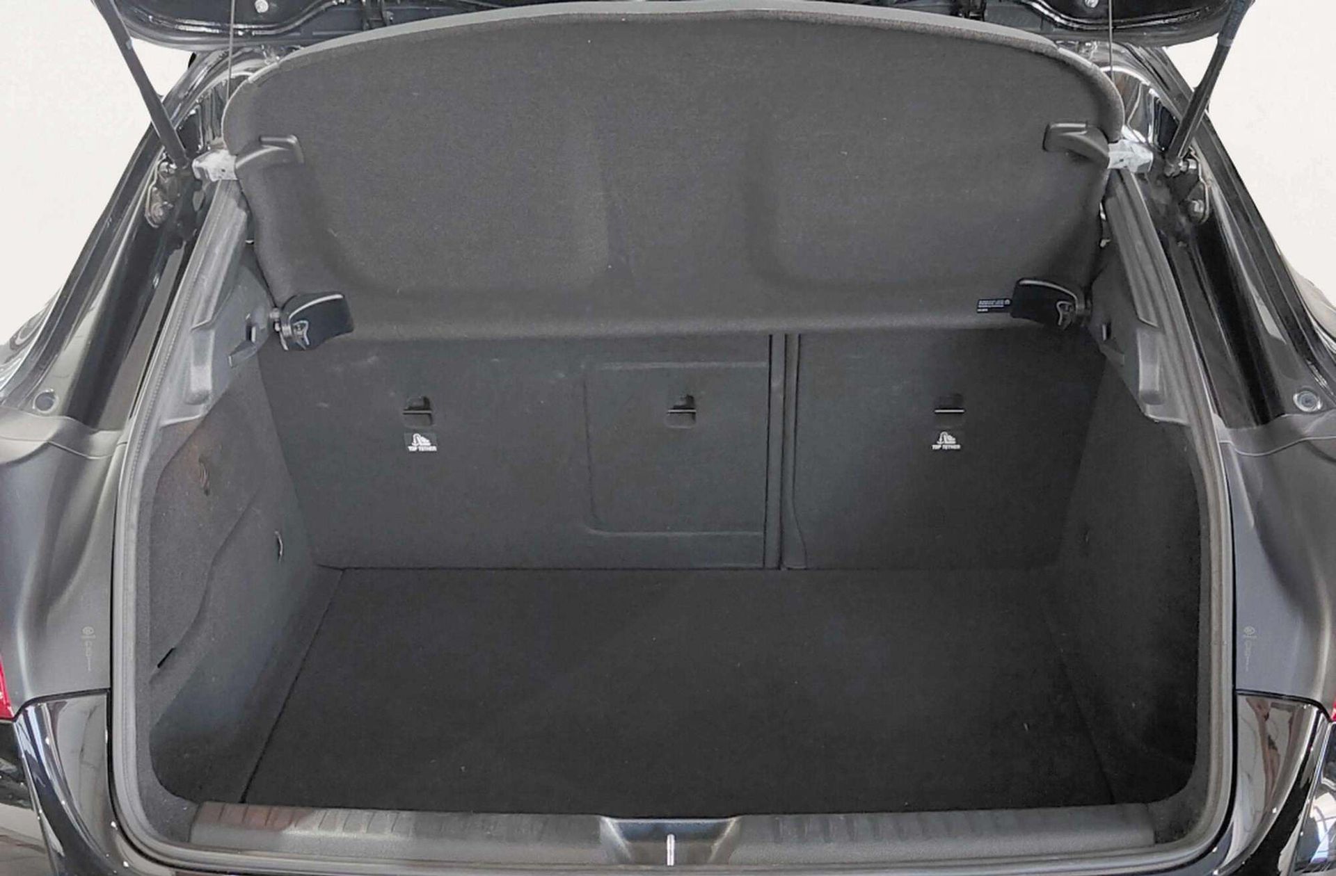Mercedes-Benz GLA 200 d AMG Line - foto 17