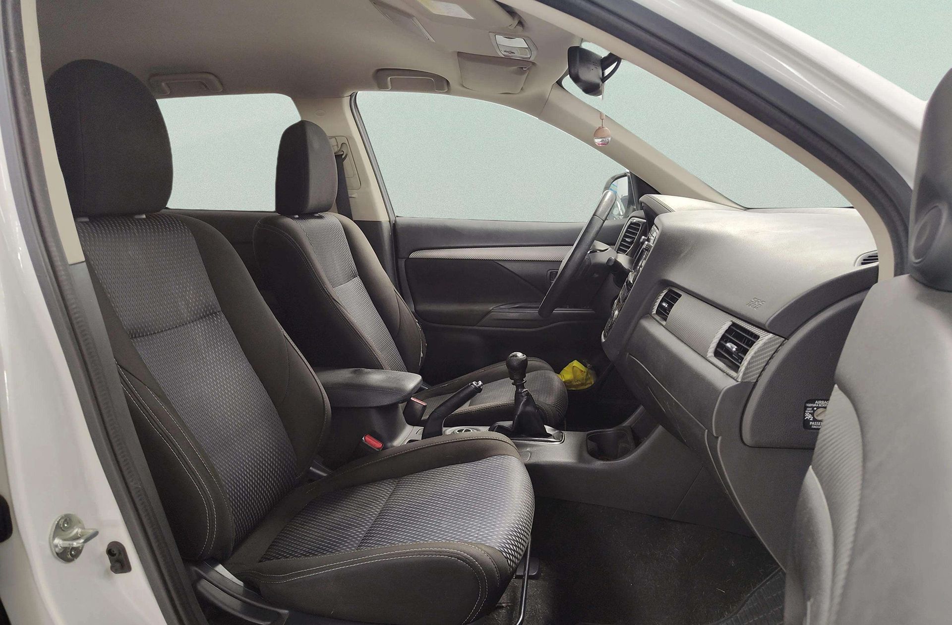 Mitsubishi Outlander 220 DI-D Motion 2WD - foto 15