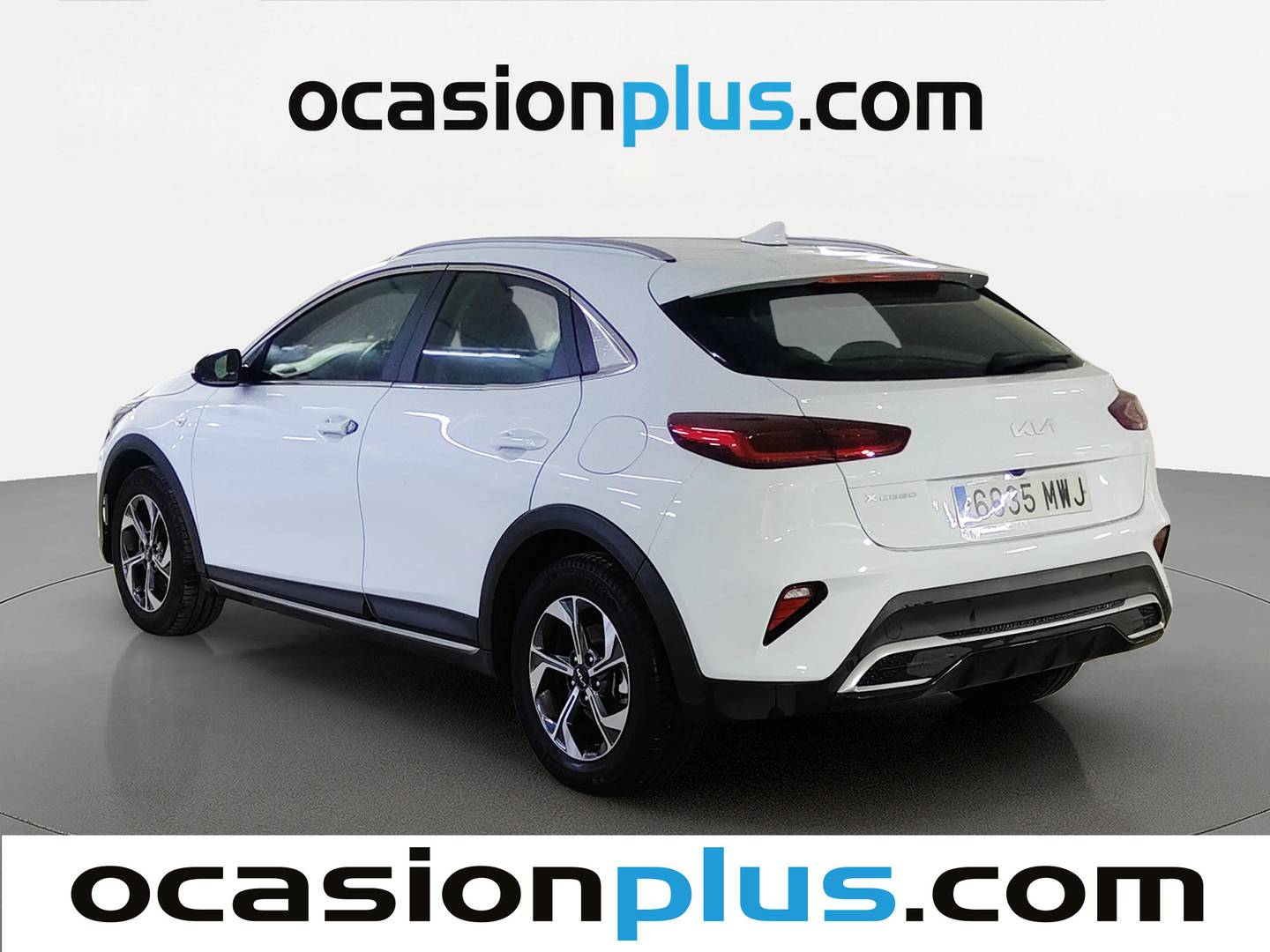 Foto trasera KIA XCeed KIA XCeed 1.0 T-GDi Drive (100 CV) izquierda