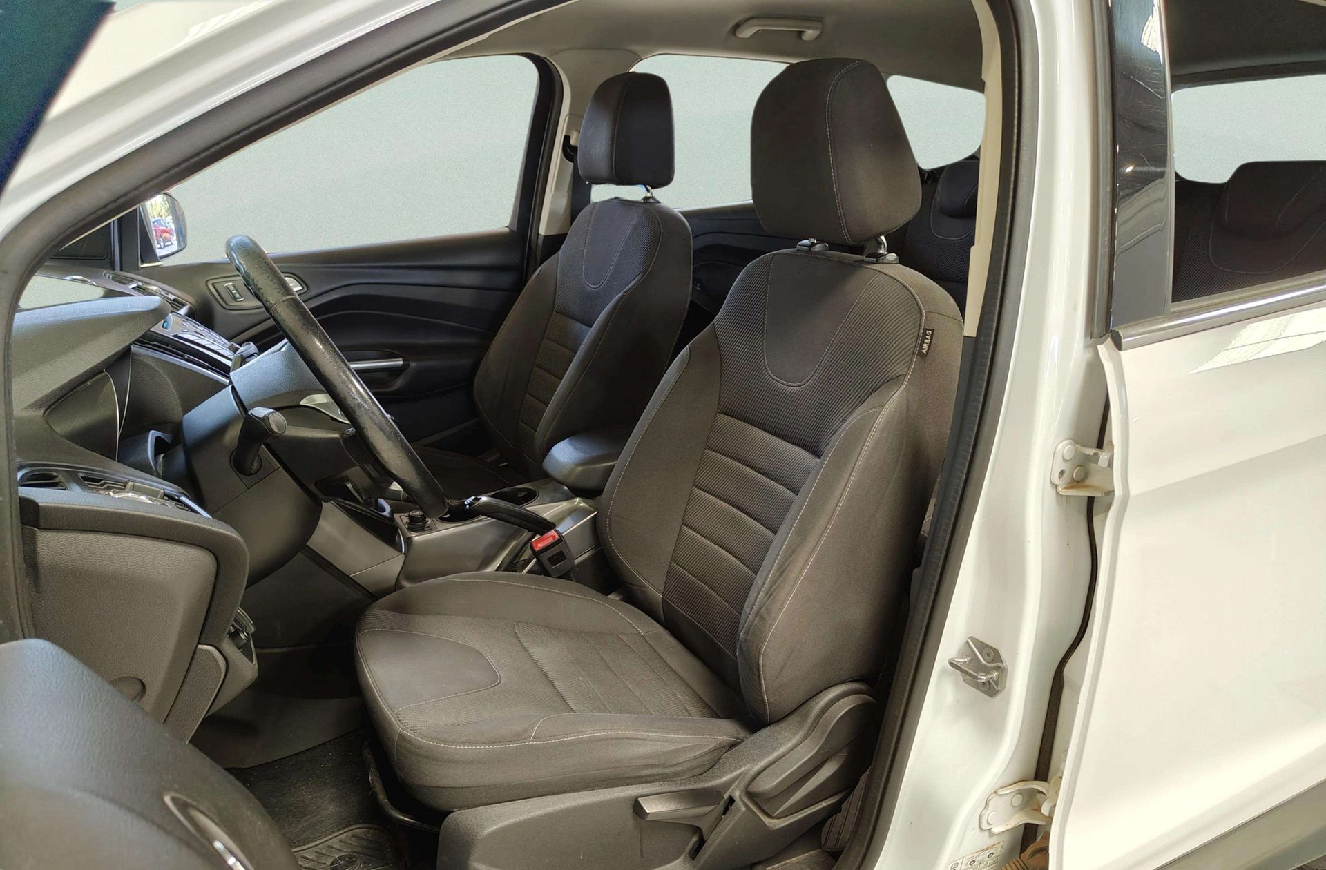 Ford Kuga 2.0 TDCi Trend 4x2 - foto 8