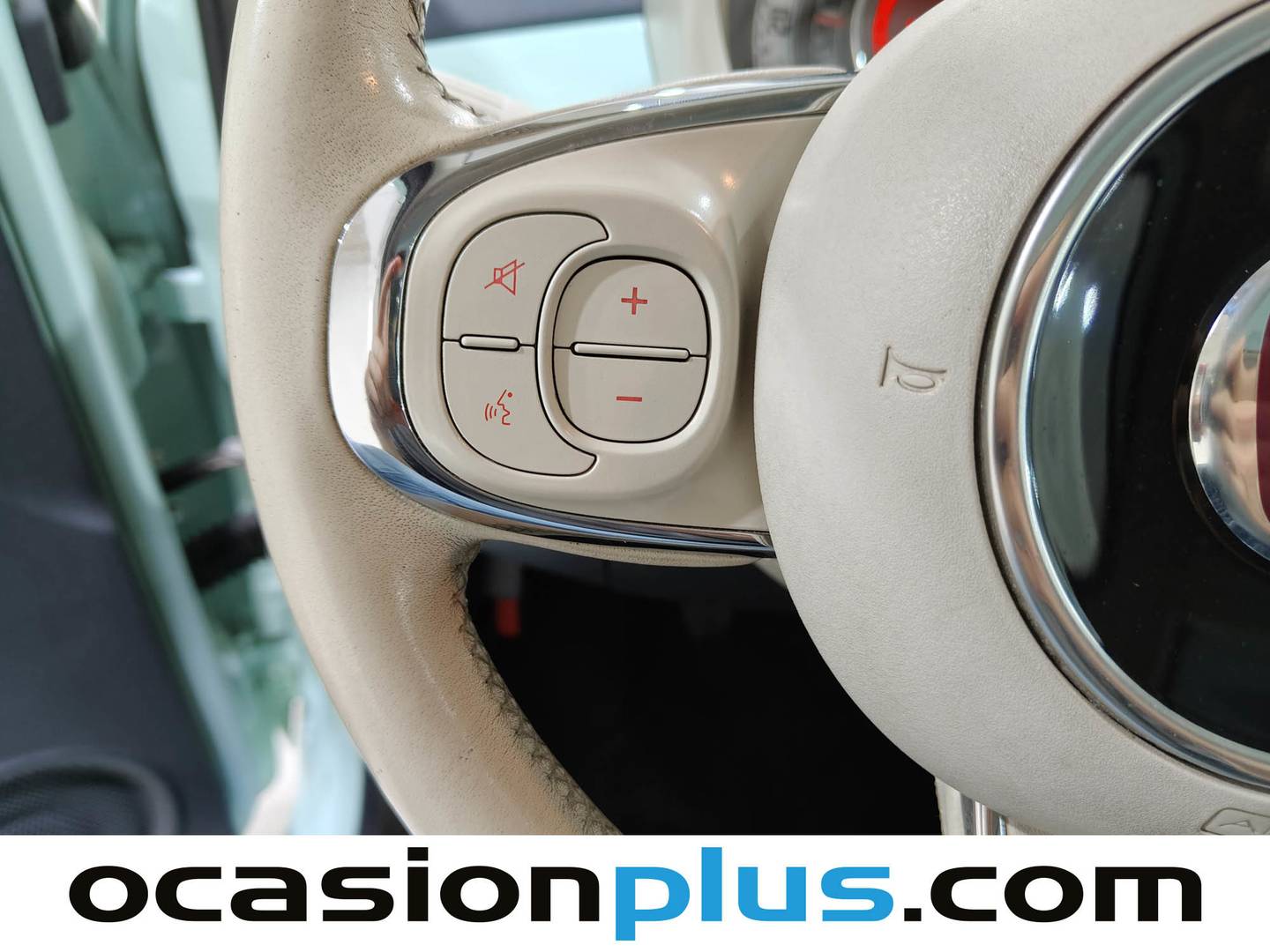 Equipamiento del Fiat 500 Fiat 500 1.2 8v Lounge (69 CV)