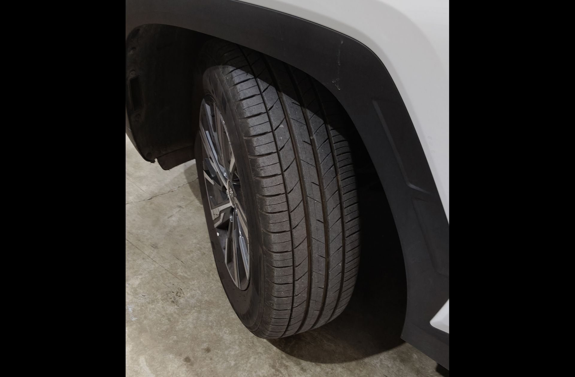 Hyundai Tucson 1.6 CRDi Maxx - foto 39