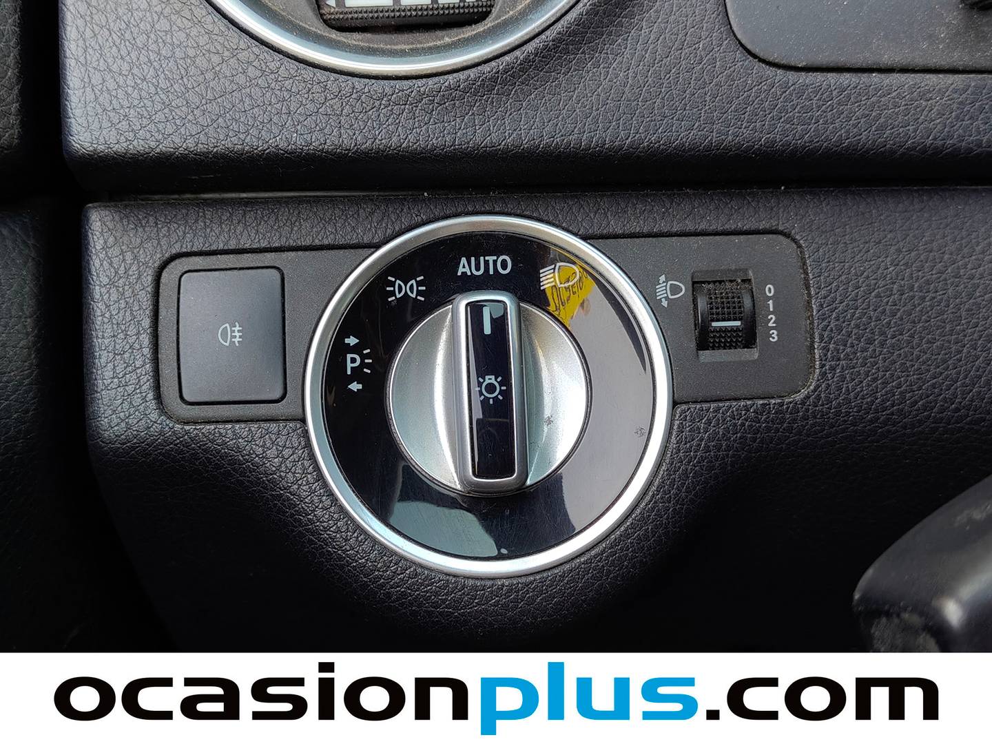 Equipamiento del Mercedes Clase C Mercedes Clase C C Coupe 220 CDI Blue Efficiency (170 CV)