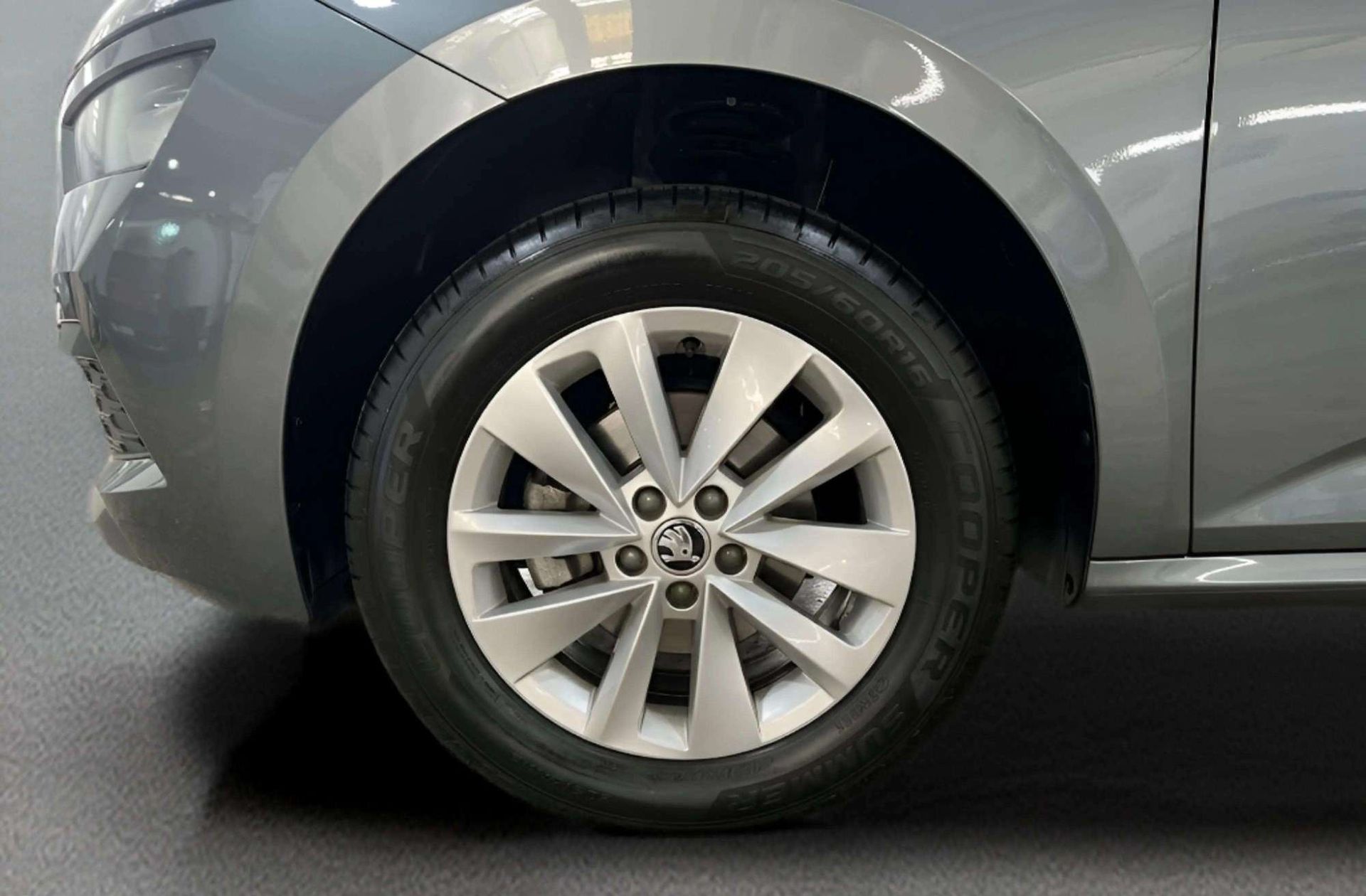 Škoda Kamiq 1.0 TSI Ambition DSG - foto 38