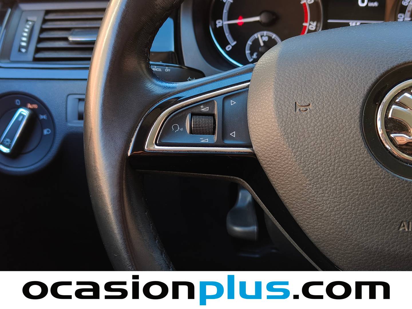 Skoda Spaceback Skoda Spaceback 1.0 TSI Like (95 CV) seminuevo