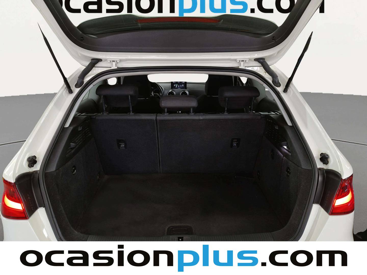 Foto Audi A3 Audi A3 S line edition 2.0 TDI clean diesel (150 CV) siete plazas