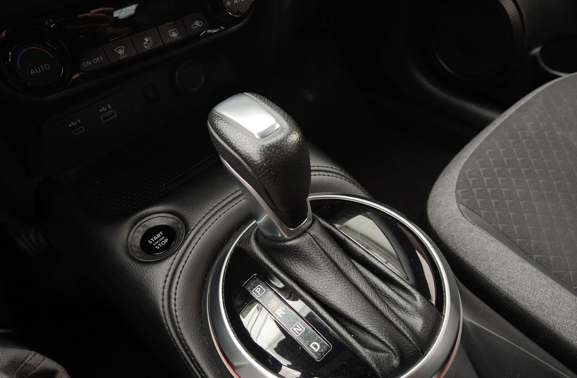 Nissan Juke DIG-T N-Connecta 4x2 DCT - foto 5