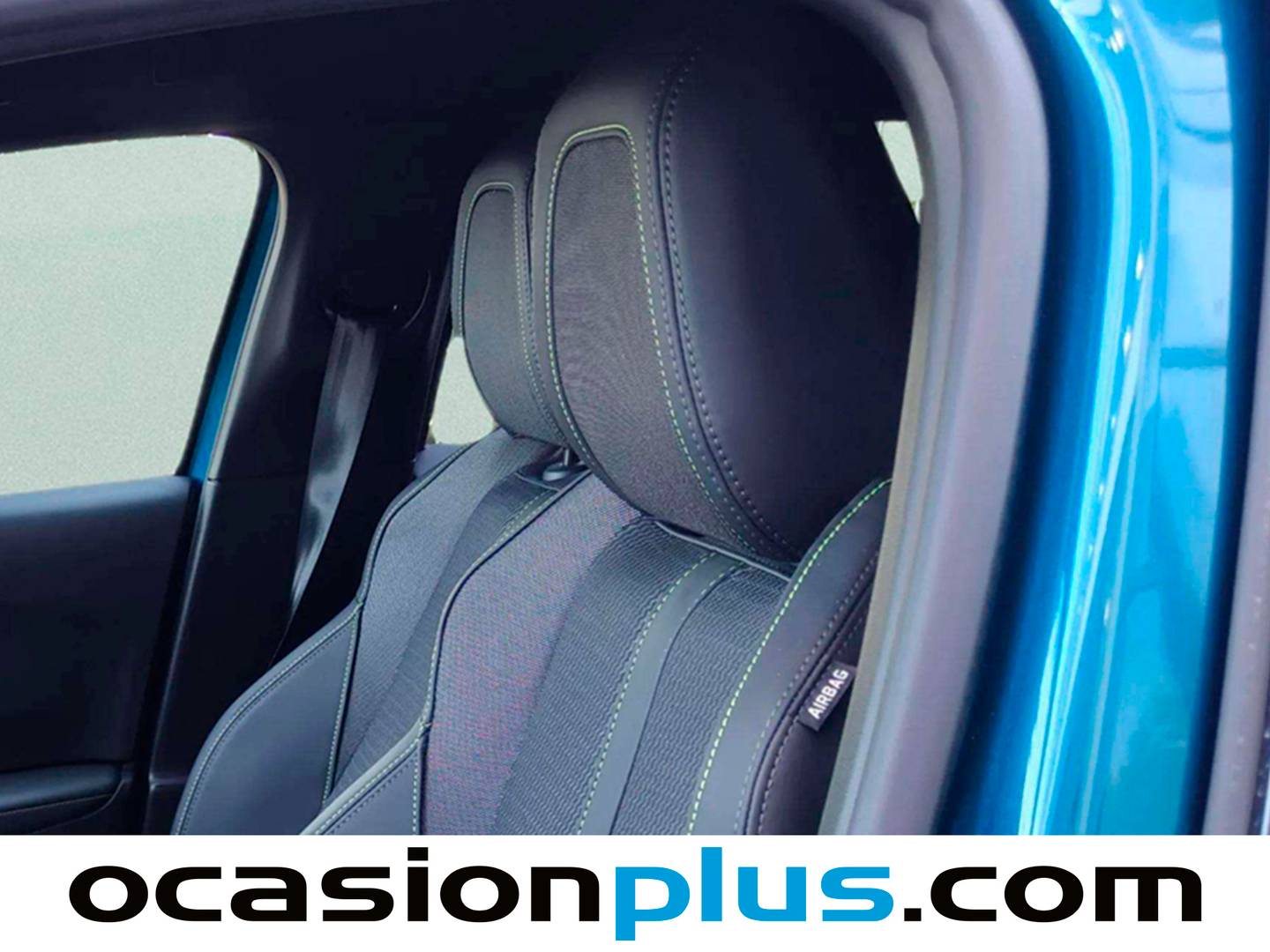 Extras y acabados del Peugeot 2008 Peugeot 2008 GT Hybrid eDCS6 (145 CV)