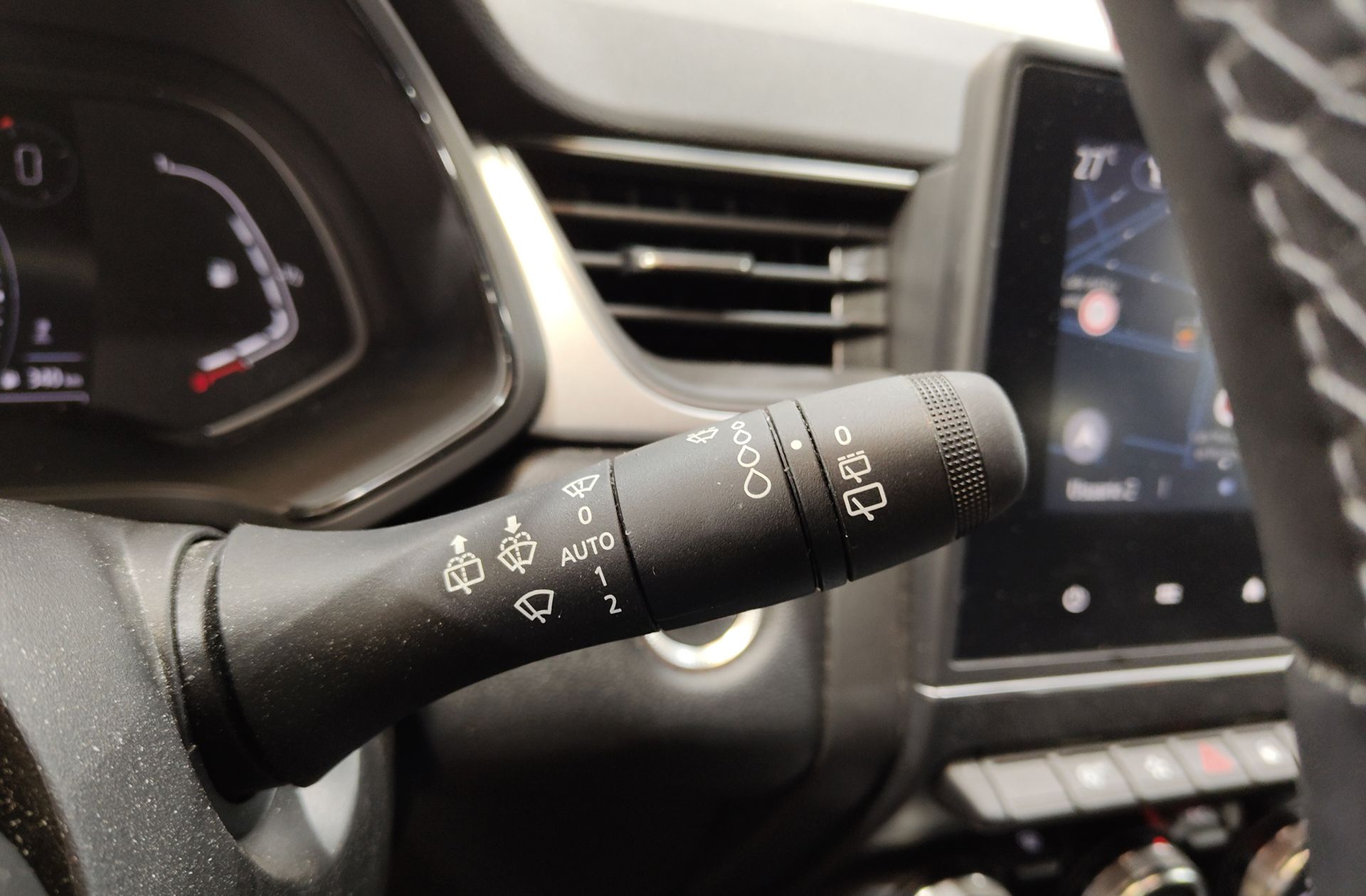 Renault Captur Techno TCe GPF - foto 29