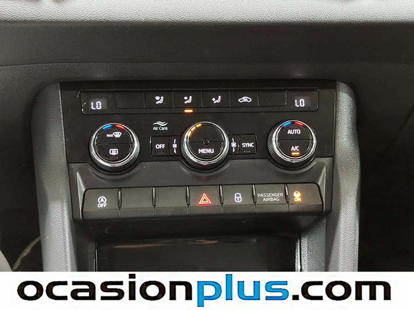 Foto Skoda Karoq Skoda Karoq 1.0 TSI Ambition (110 CV)