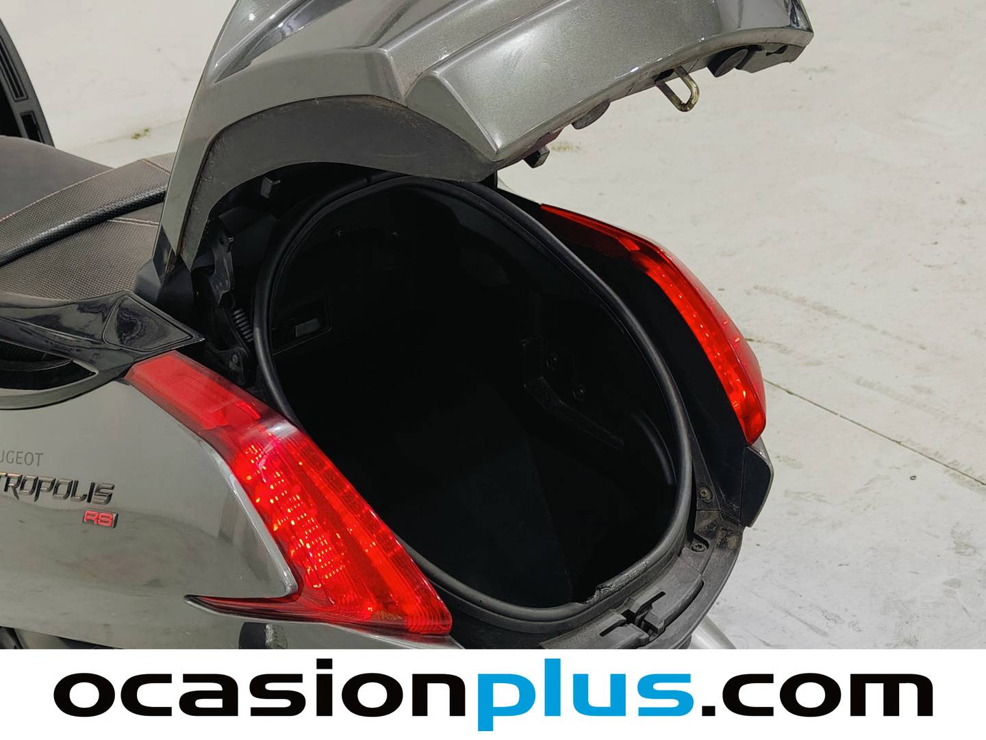 Peugeot Metropolis 400 Peugeot Metropolis 400 (37 CV) 26cv