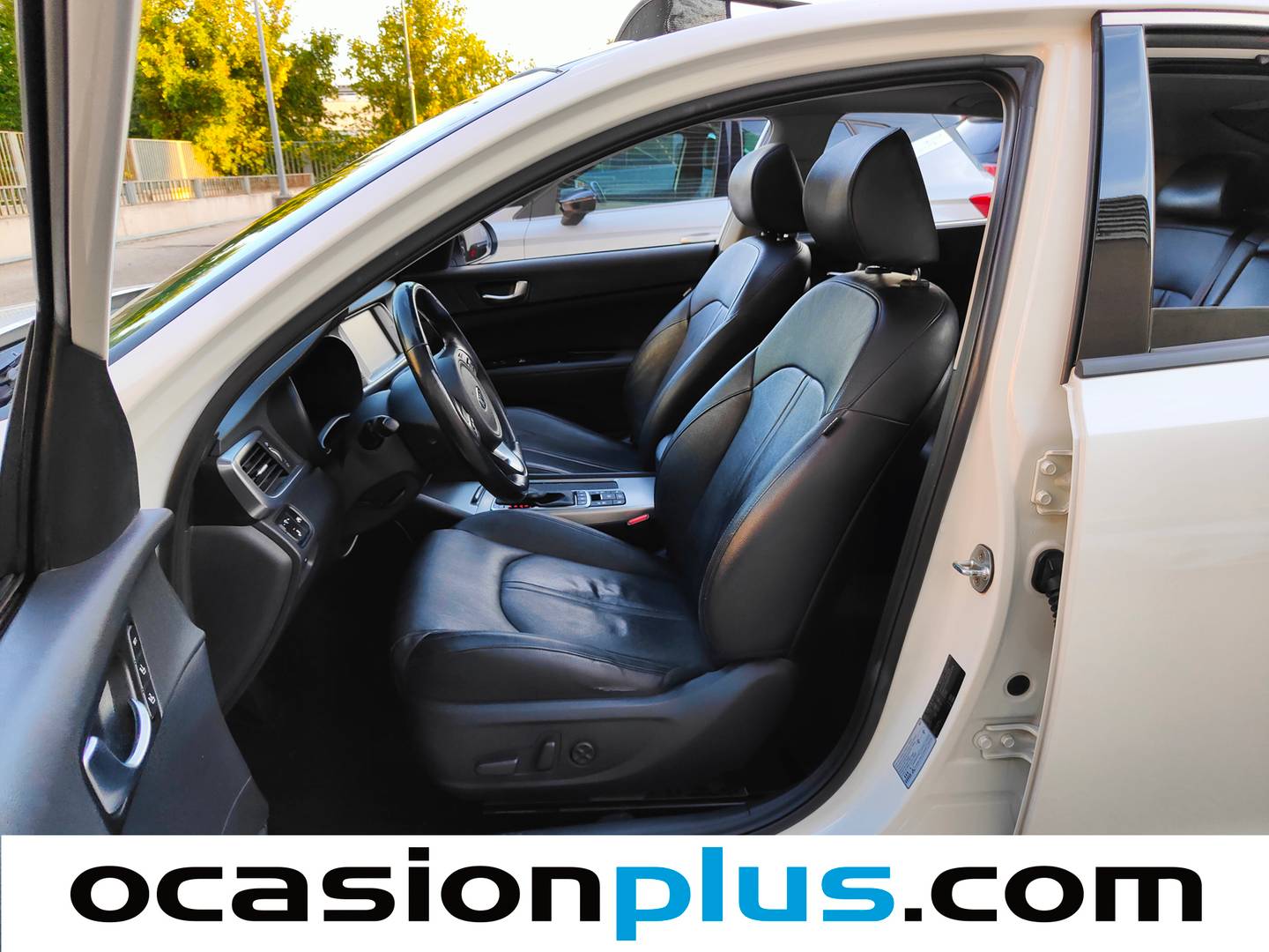 Foto asientos delanteros KIA Optima Hïbrido Enchufable KIA Optima 2.0 GDi Híbrido Enchufable (205 CV)