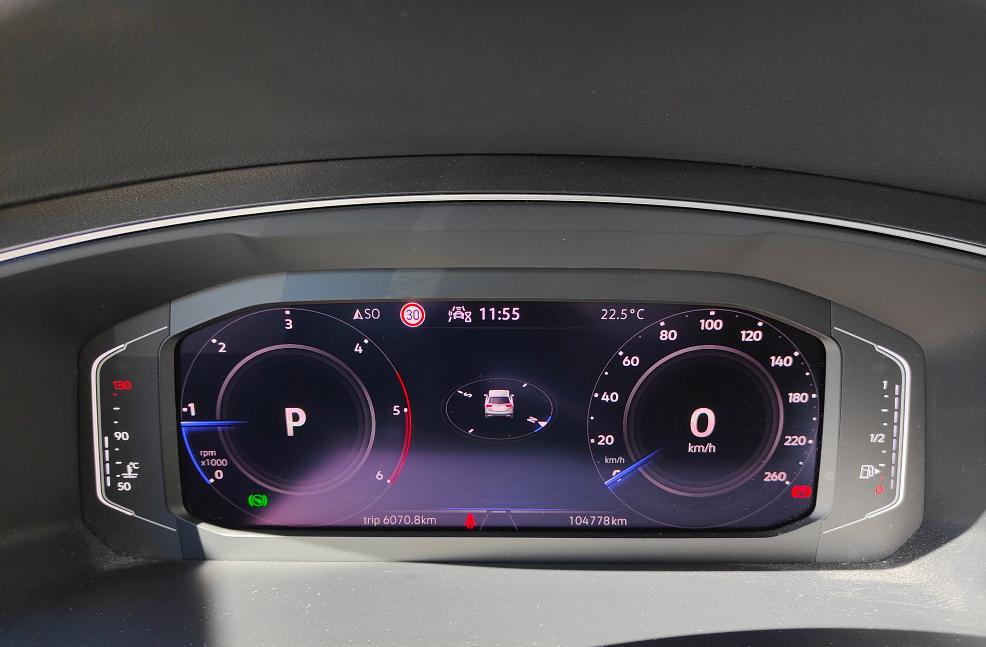 Volkswagen Tiguan Urban Sport 2.0 TDI DSG - foto 25