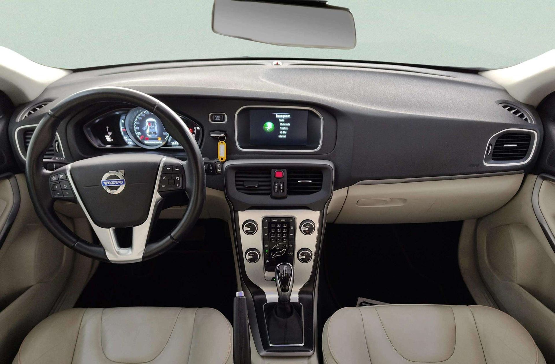 Volvo V40 D3 Momentum Edicion Ocean Race - foto 7