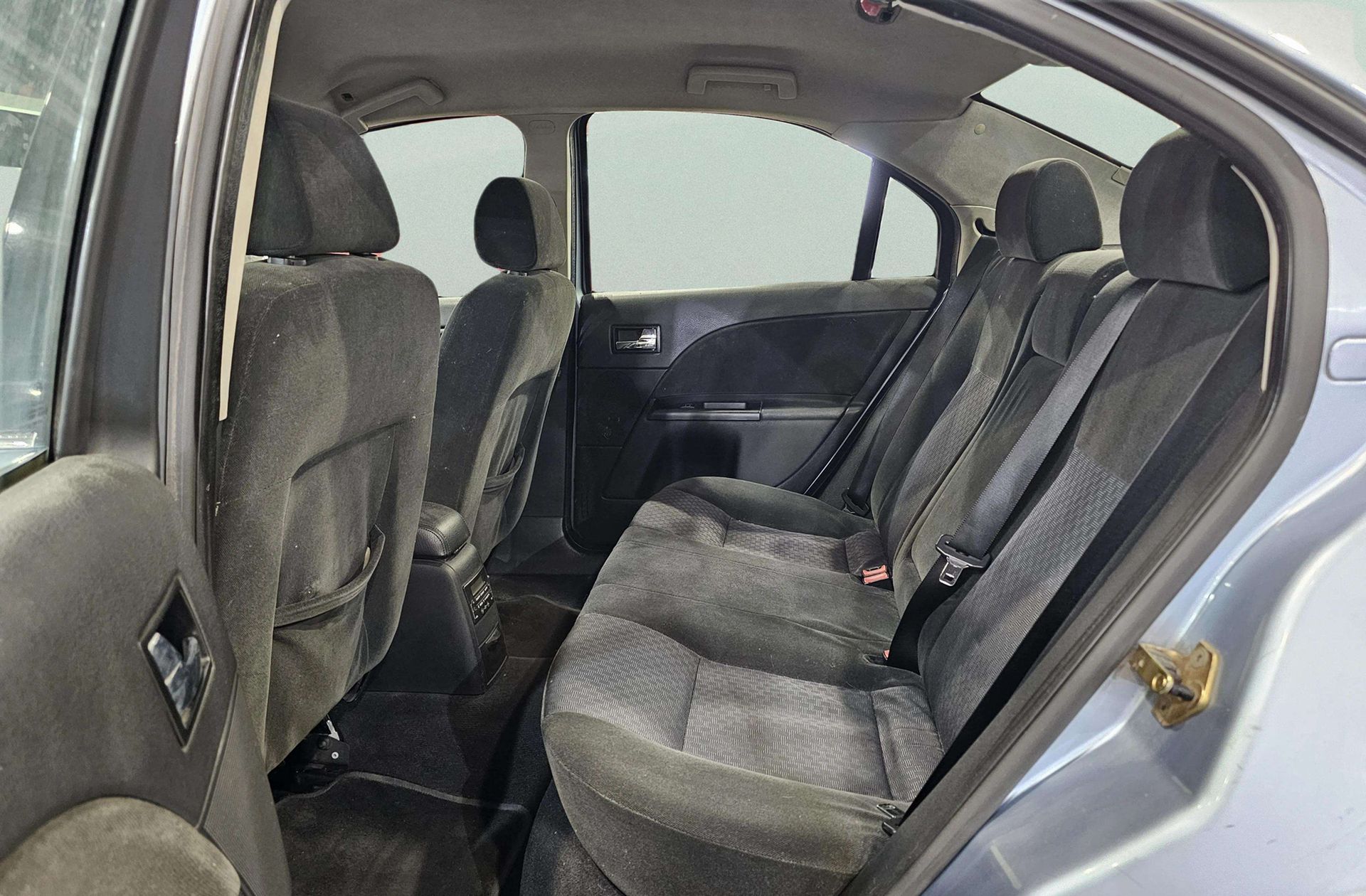 Ford Mondeo 2.0 TDCi Ghia - foto 10
