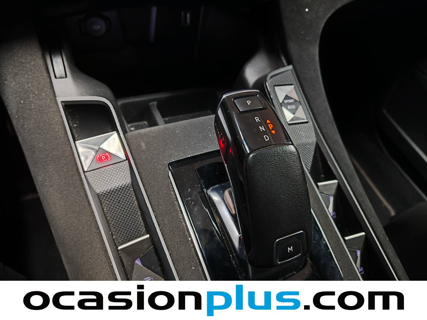 Foto DS DS 7 Crossback DS DS7 Crossback PureTech 180 Performance Line+ Auto (180 CV)