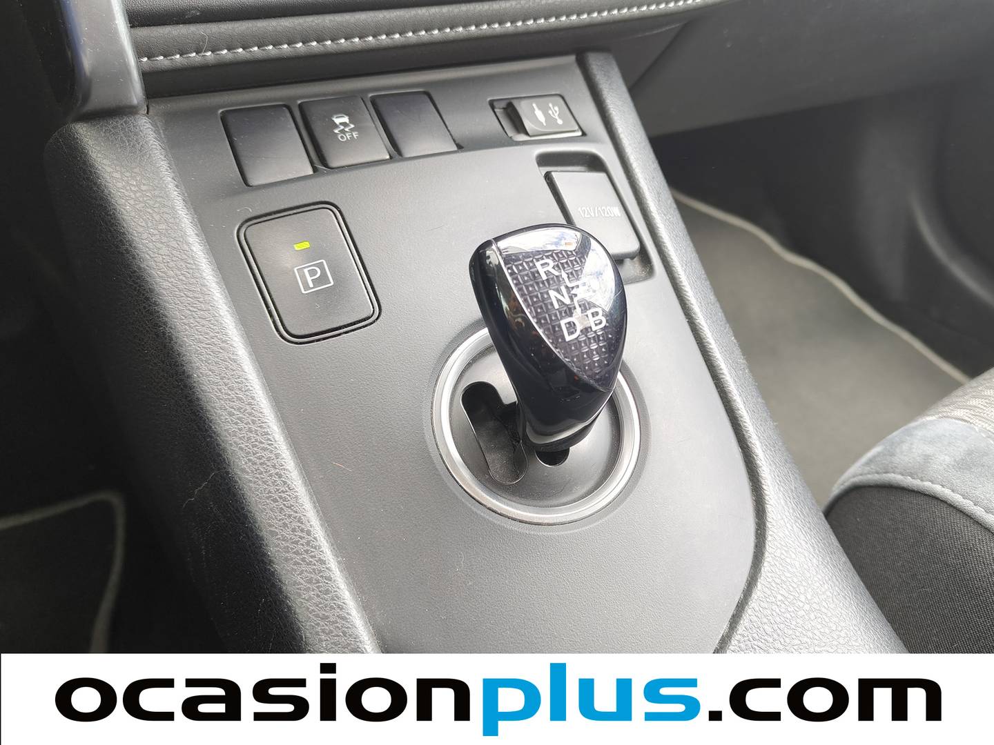 Toyota Auris Toyota Auris 140H Hybrid Feel! (136 CV) de segunda mano