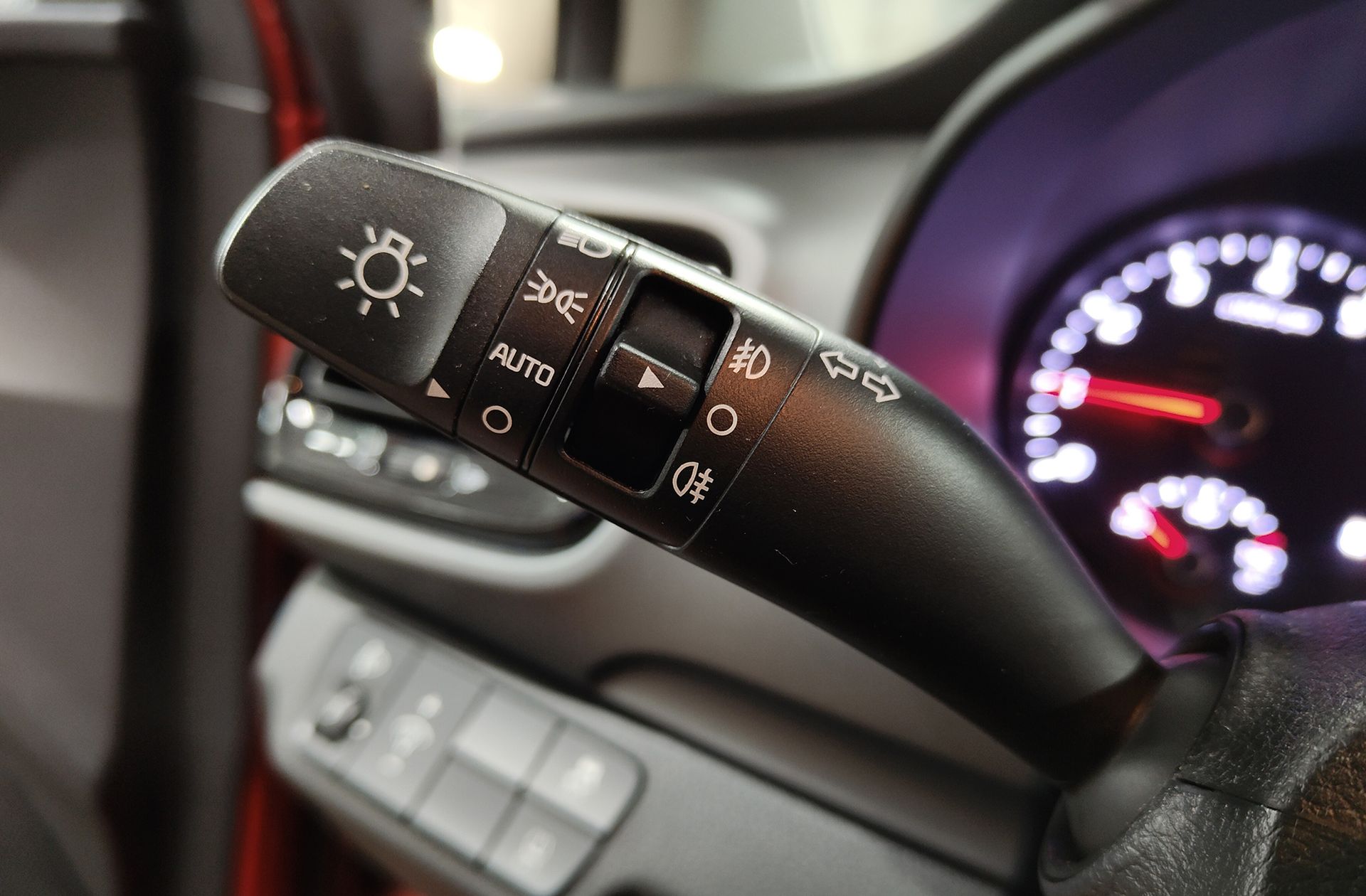 Kia Stonic 1.0 T-GDi Drive - foto 24