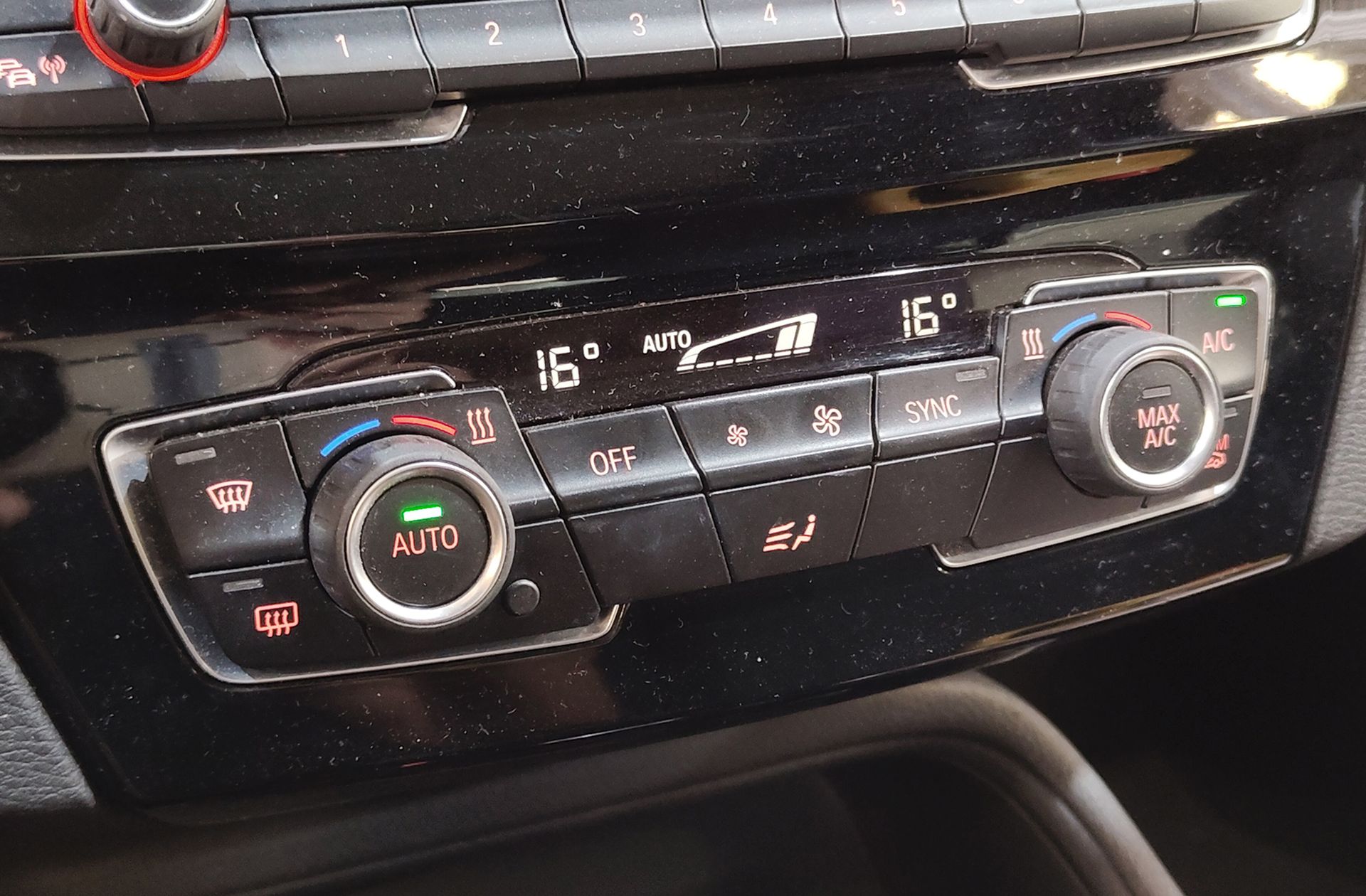 BMW X1 sDrive18i - foto 34