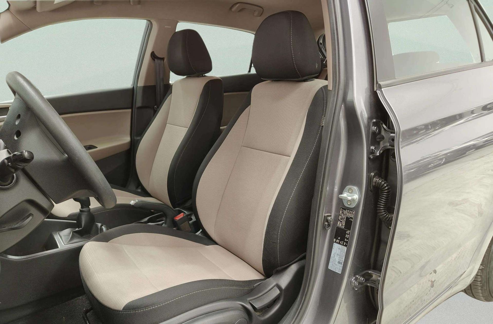 Hyundai i20 1.2 MPI Essence - foto 9