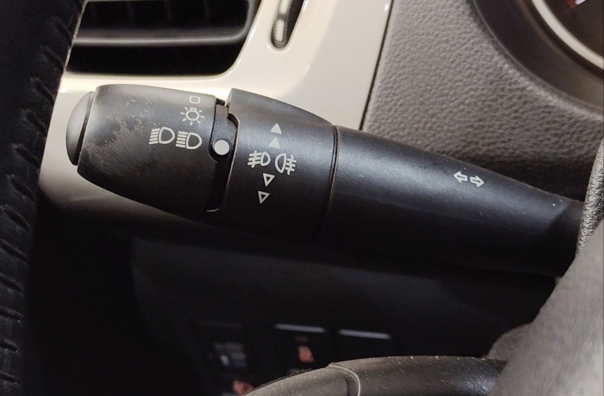 Citroën C-Elysée PureTech 82 Shine - foto 25