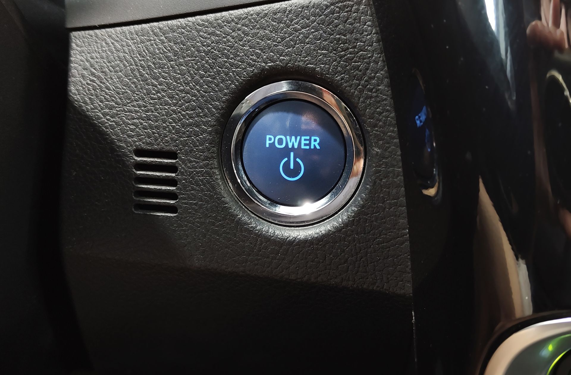 Toyota Auris 140H Hybrid Feel! Edition - foto 31