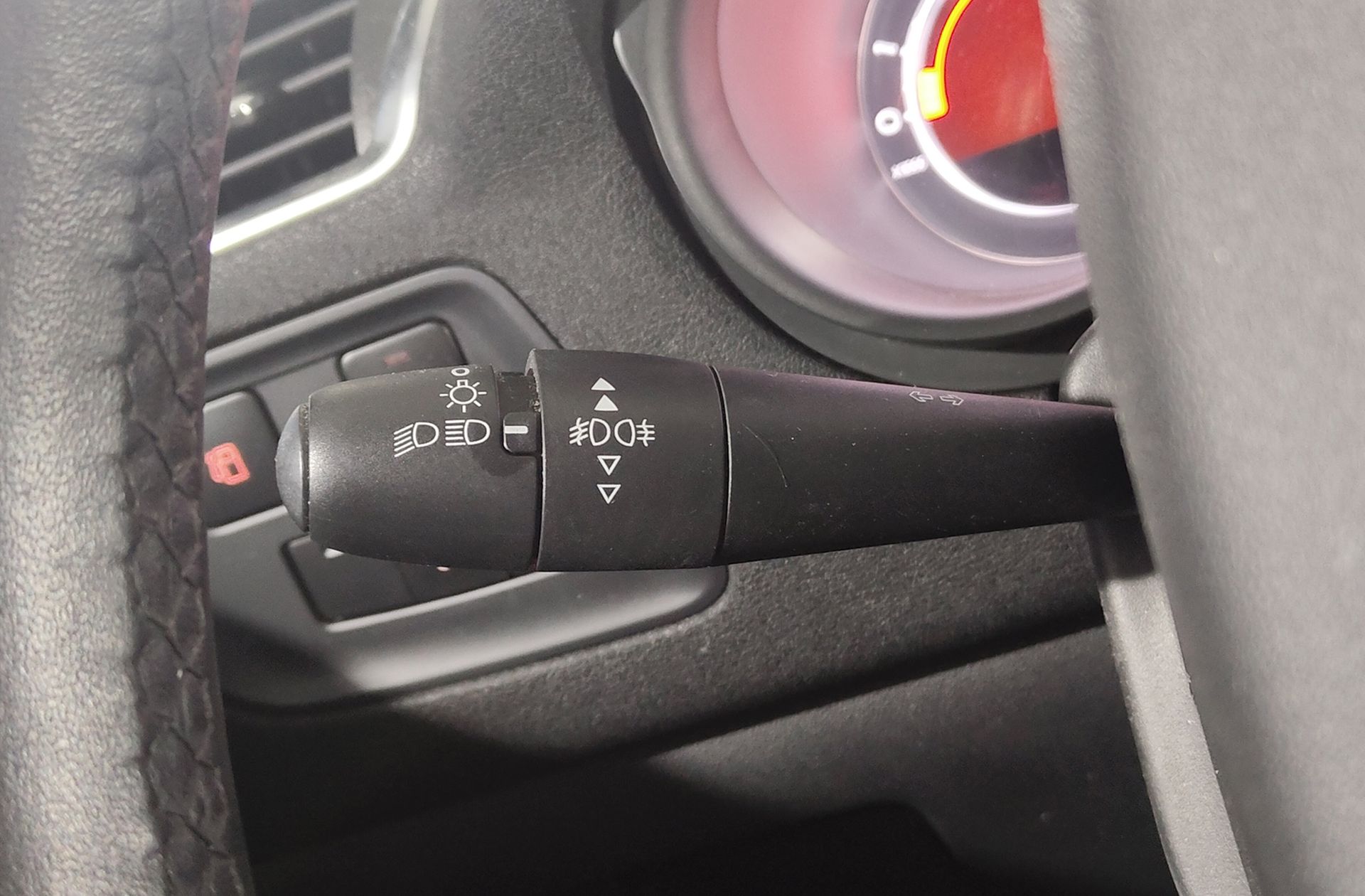 Citroën C4 1.6 HDi Tonic - foto 22