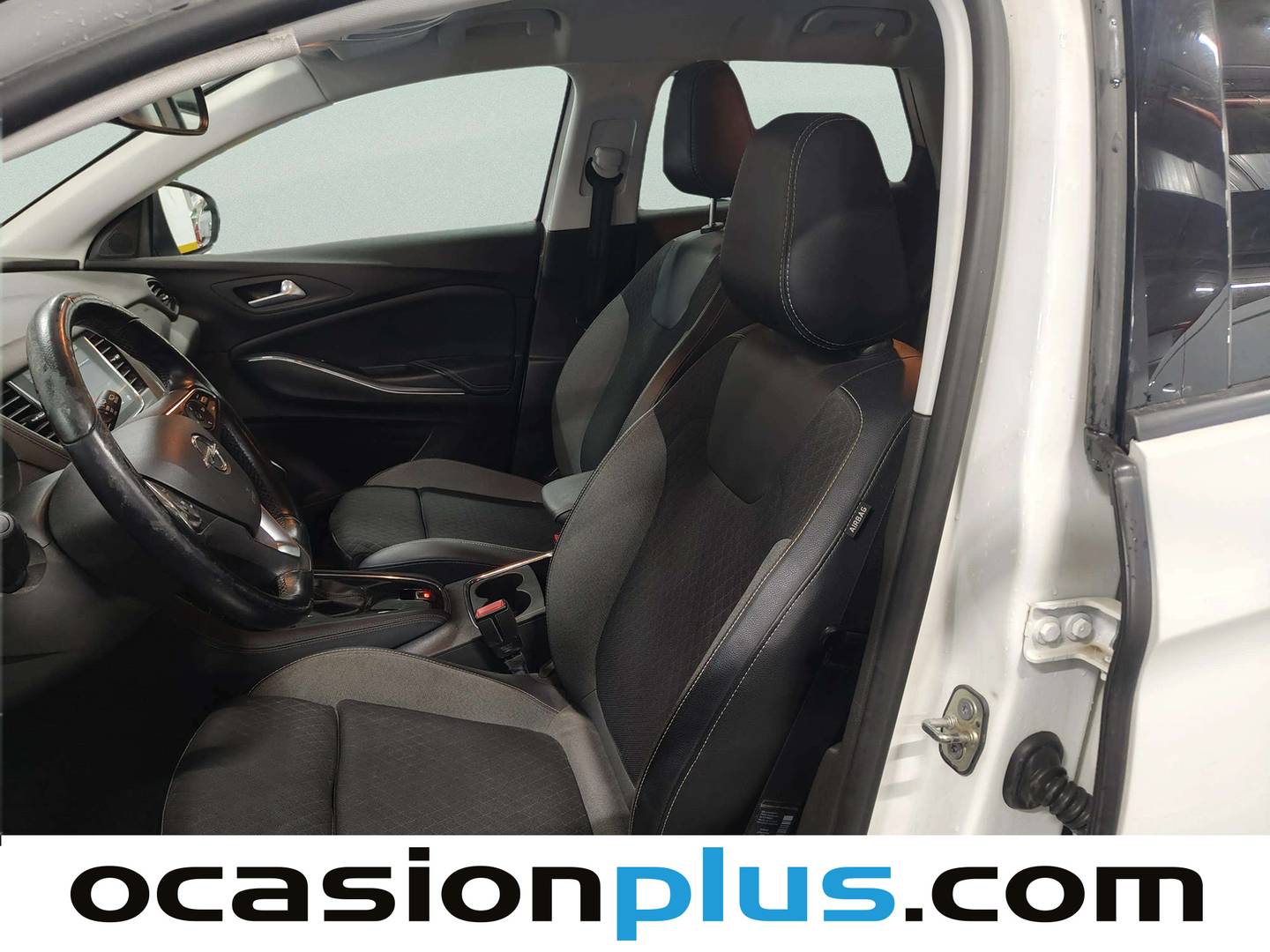 Foto asientos delanteros Opel Grandland X Opel Grandland X 1.2 Turbo Ultimate Auto (130 CV)