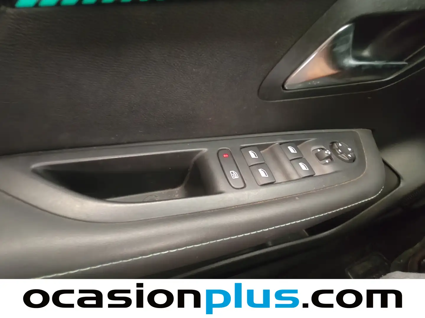 Foto Peugeot 208 Peugeot 208 PureTech 100 Allure (100 CV)