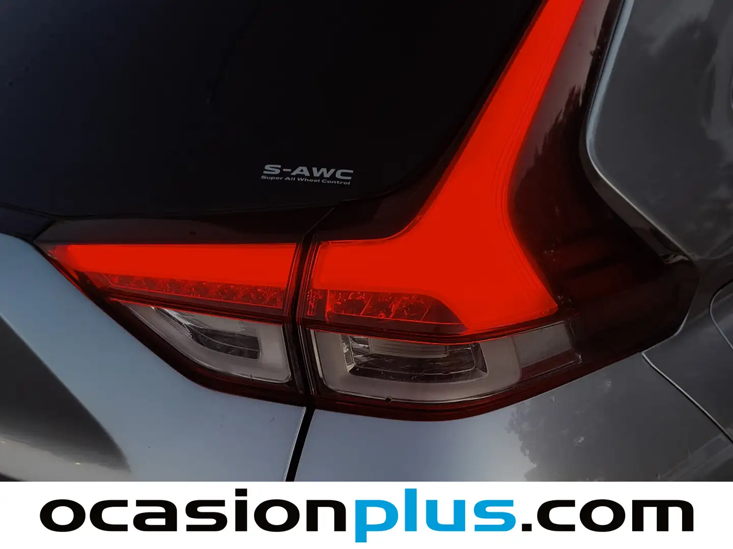 Foto Mitsubishi Eclipse Cross Mitsubishi Eclipse Cross 2.4 PHEV Kaiteki+ 4WD Auto (188 CV)