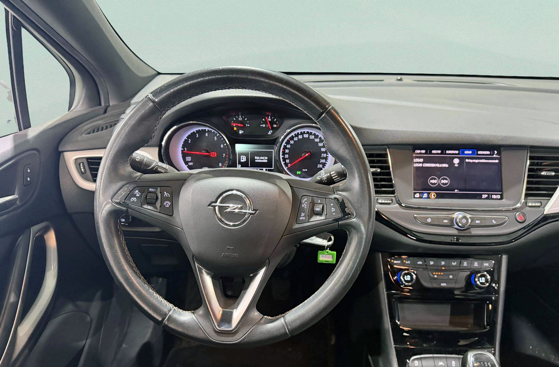Opel Astra 1.2T SHL Edition - foto 23