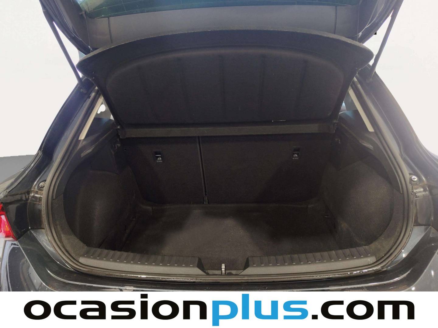 Fotos maletero Seat León Seat León 1.0 TSI S&S Style XL (110 CV)