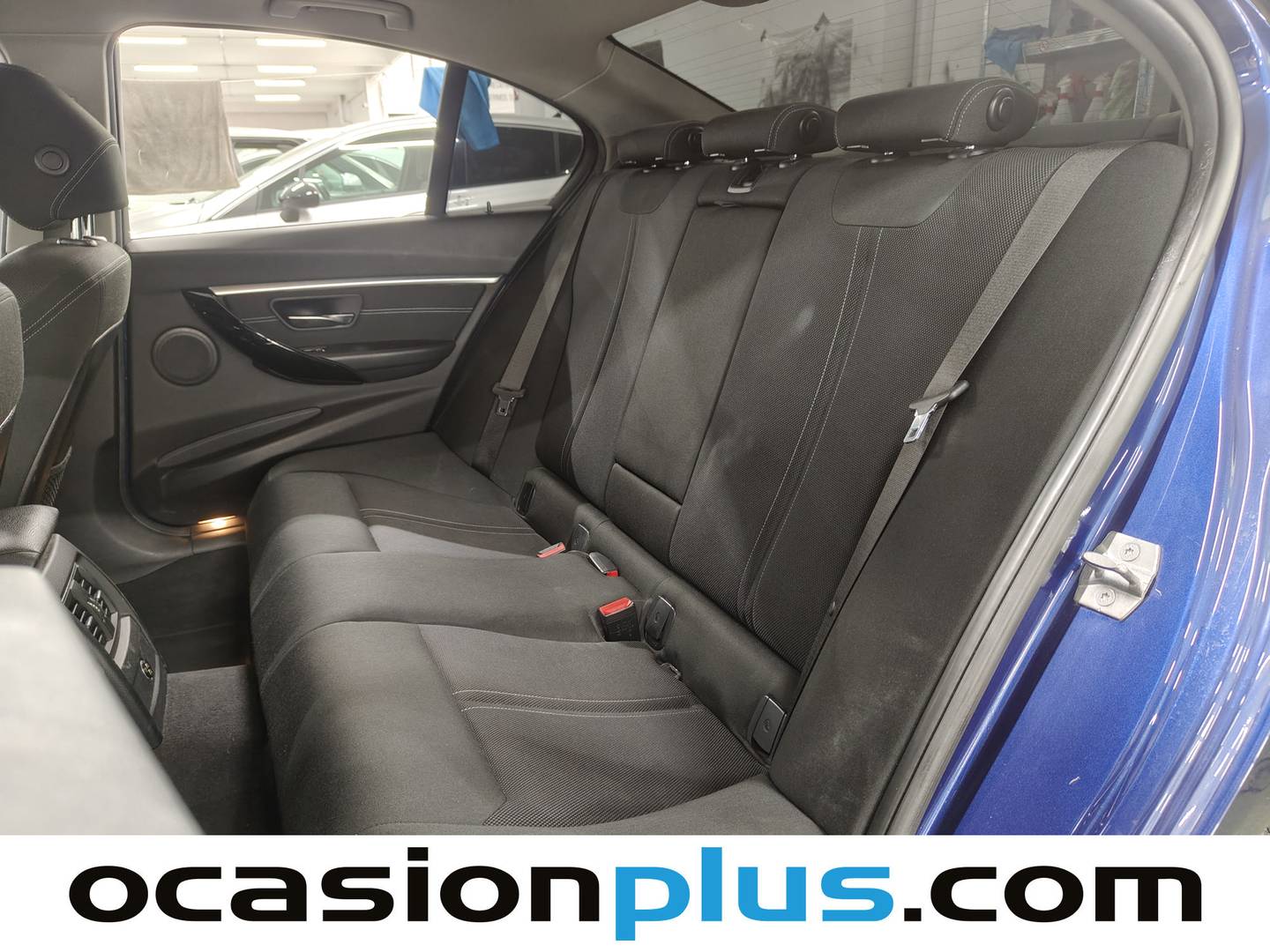 Foto asientos traseros BMW Serie 3 BMW Serie 3 318d Business (150 CV)
