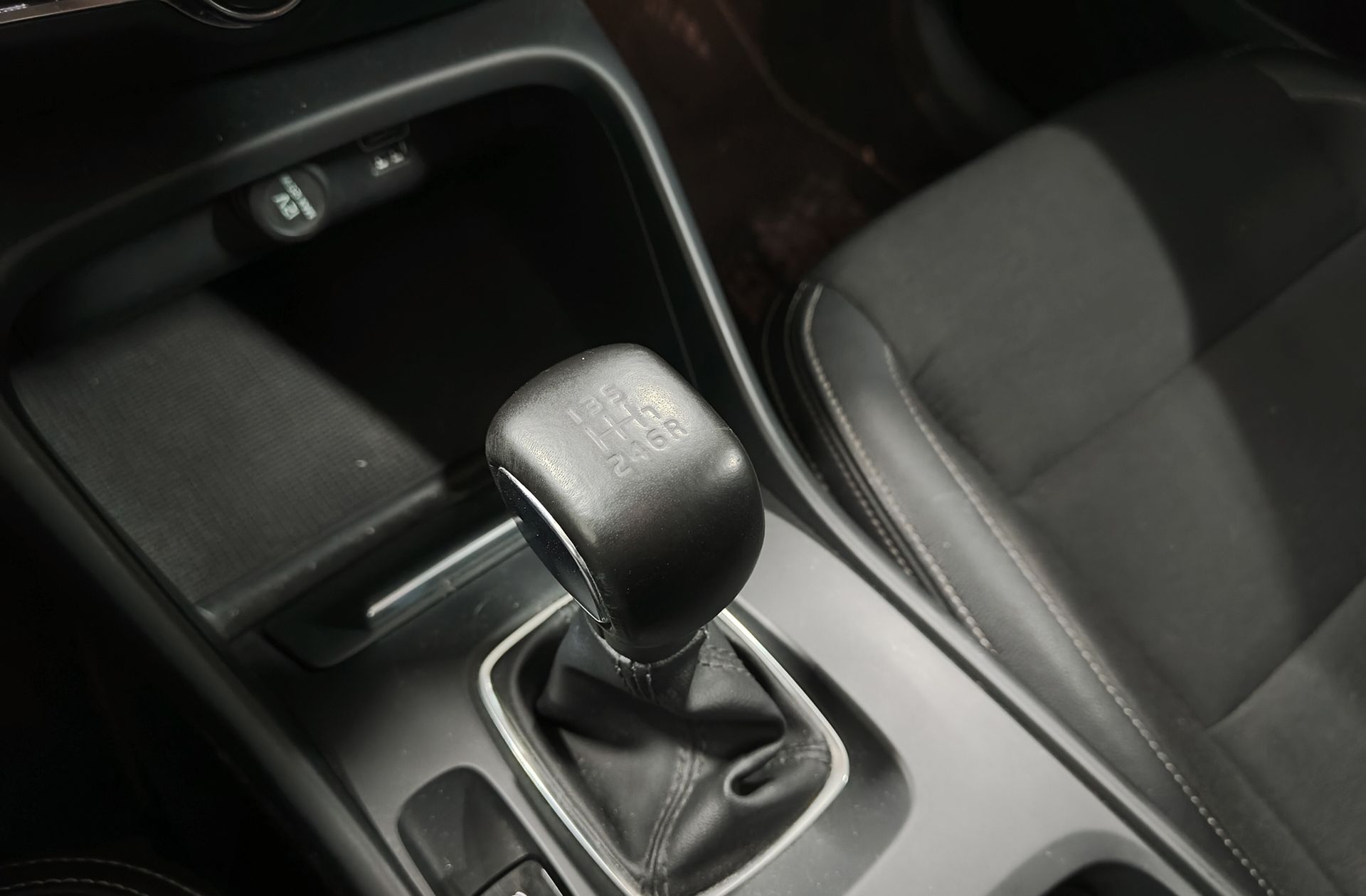 Volvo XC40 T3 Business Plus - foto 5
