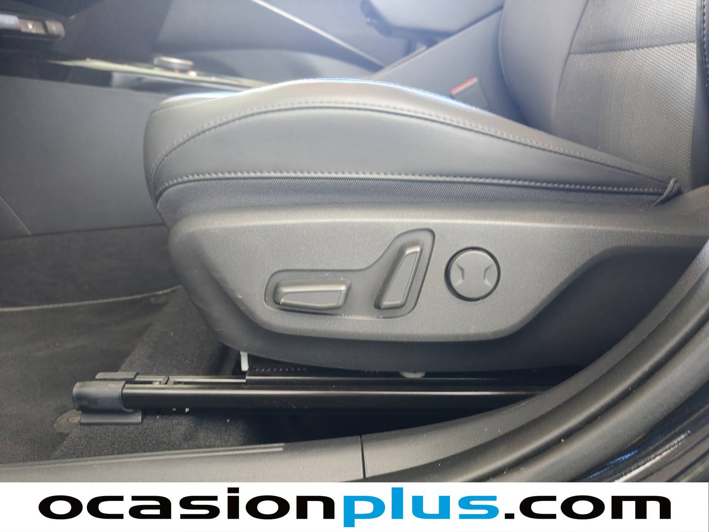 Foto KIA Niro Kia Niro 1.6 GDi HEV Drive  (141 CV)