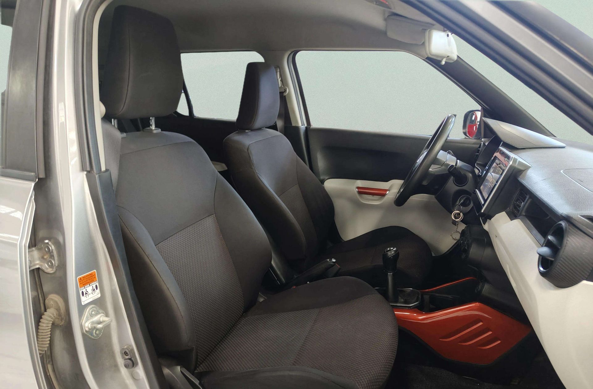 Suzuki Ignis 1.2 GLE - foto 16