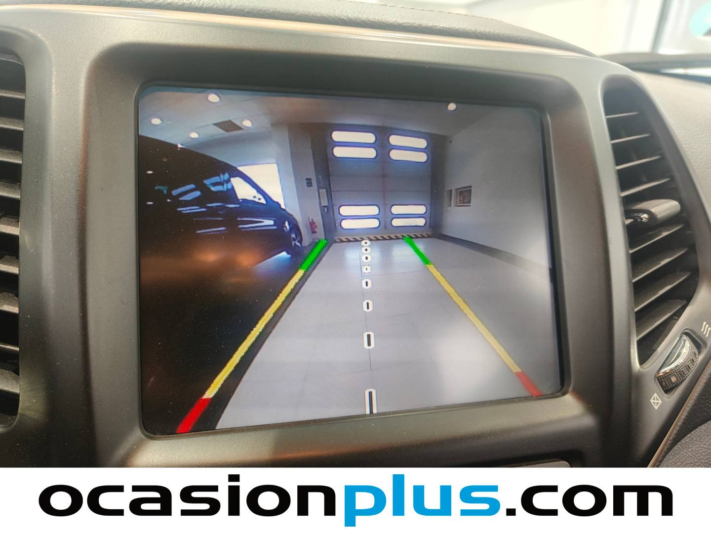 Equipamiento del Jeep Cherokee Jeep Cherokee 2.2 CRD Limited 4x4 Auto Ac. D.II (200 CV)