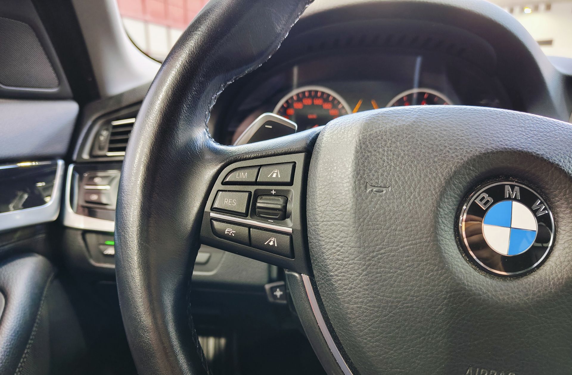 BMW Serie 5 528i xDrive - foto 31