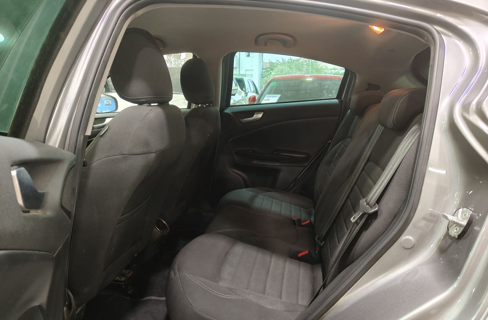 Alfa Romeo Giulietta 1.6 JTD Super - foto 11