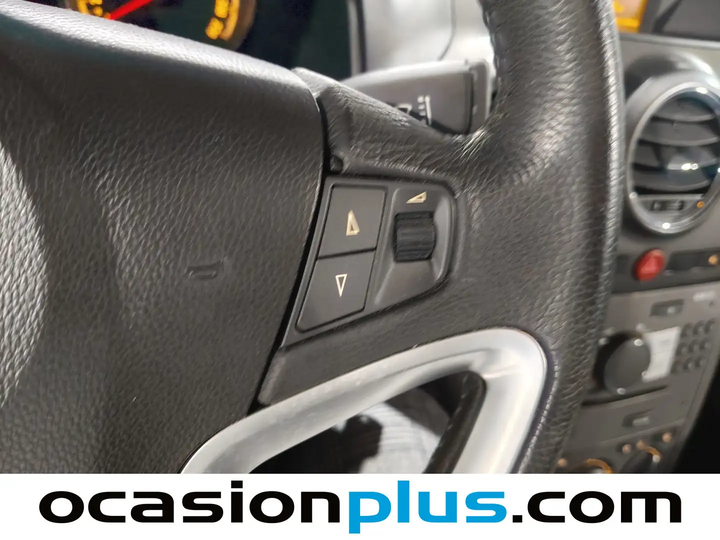 Foto Opel Antara Opel Antara 2.0 CDTI 16V Cosmo 110 kW (150 CV)